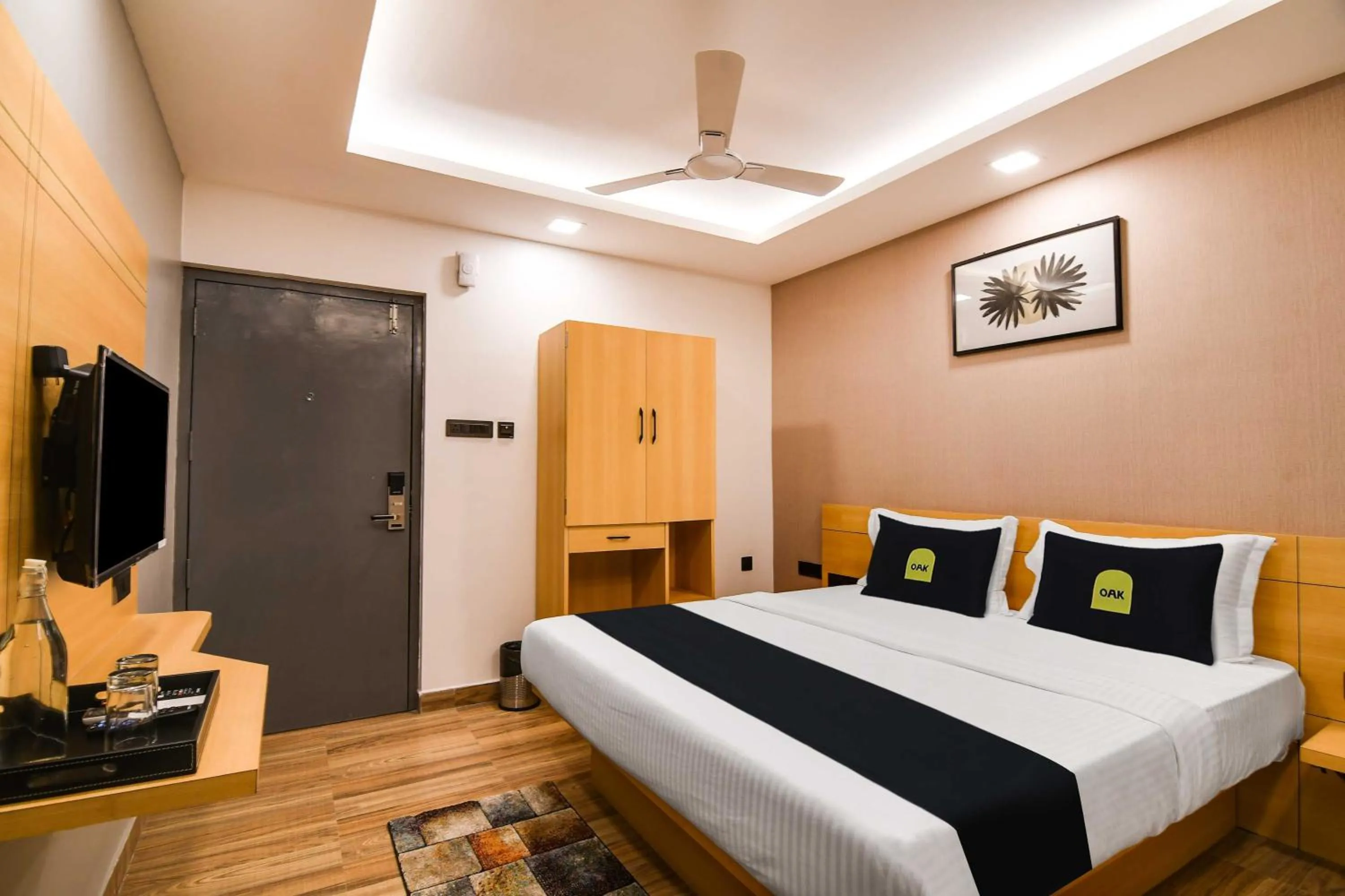 Bedroom, Bed in Townhouse Oak Sayhallo Ecstasy