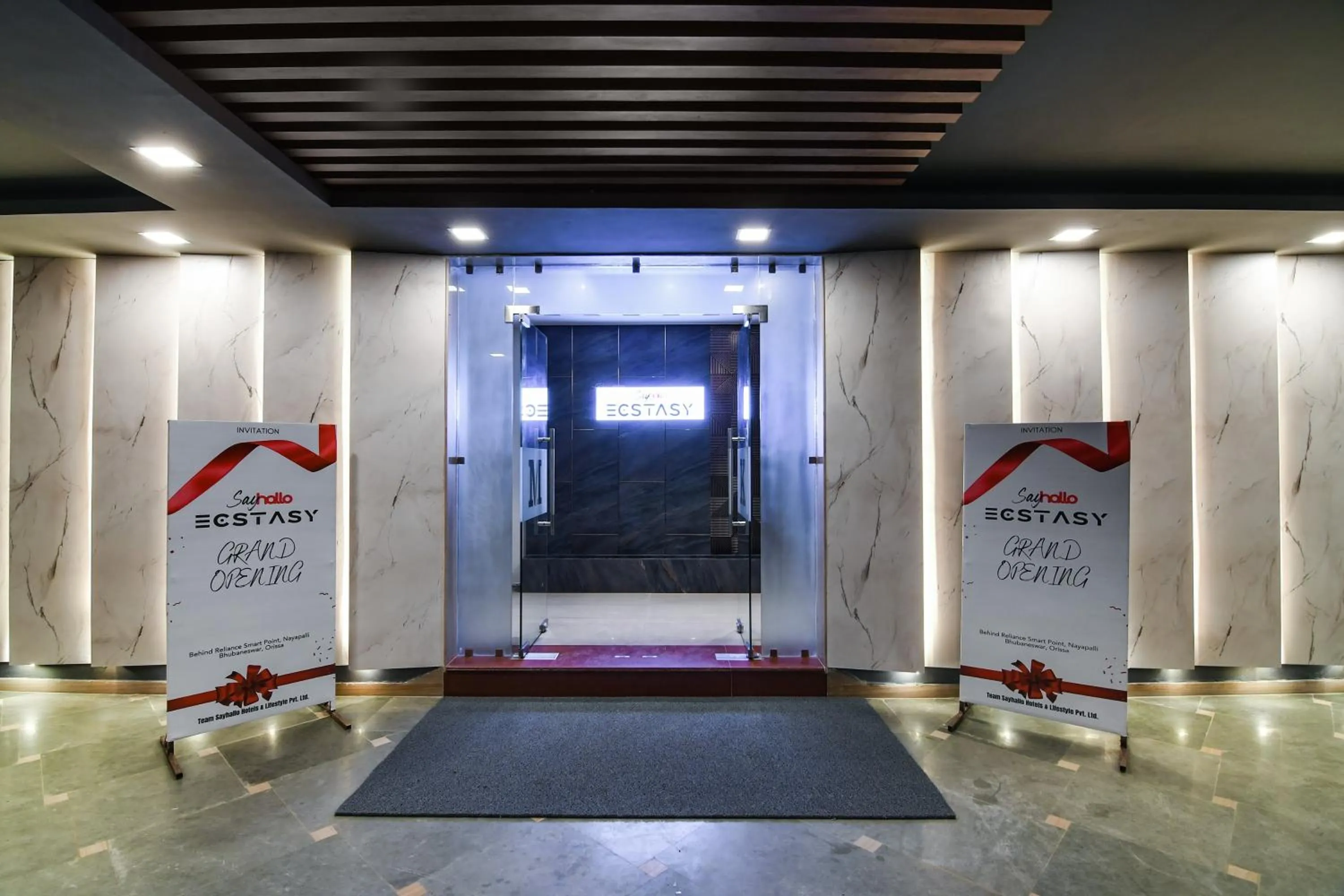 Facade/entrance in Townhouse Oak Sayhallo Ecstasy