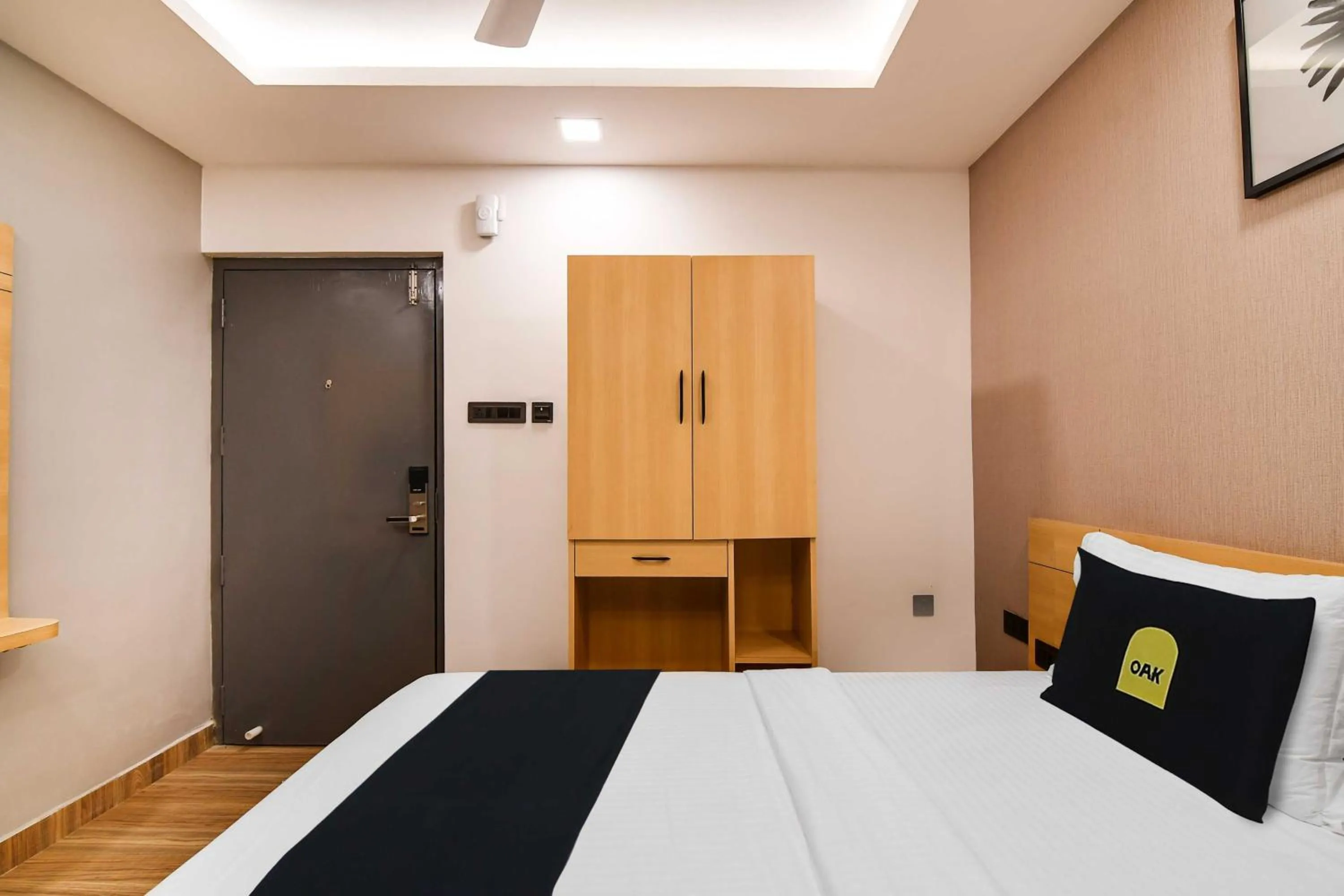 Bedroom, Bed in Townhouse Oak Sayhallo Ecstasy