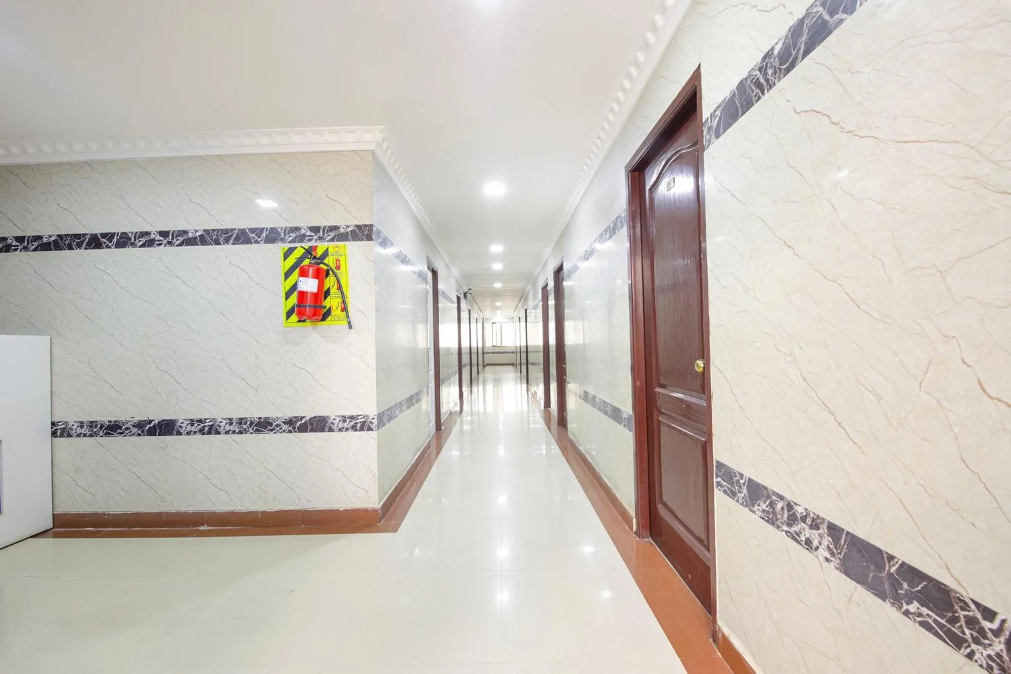 Lobby or reception in Via Le Royal Inn