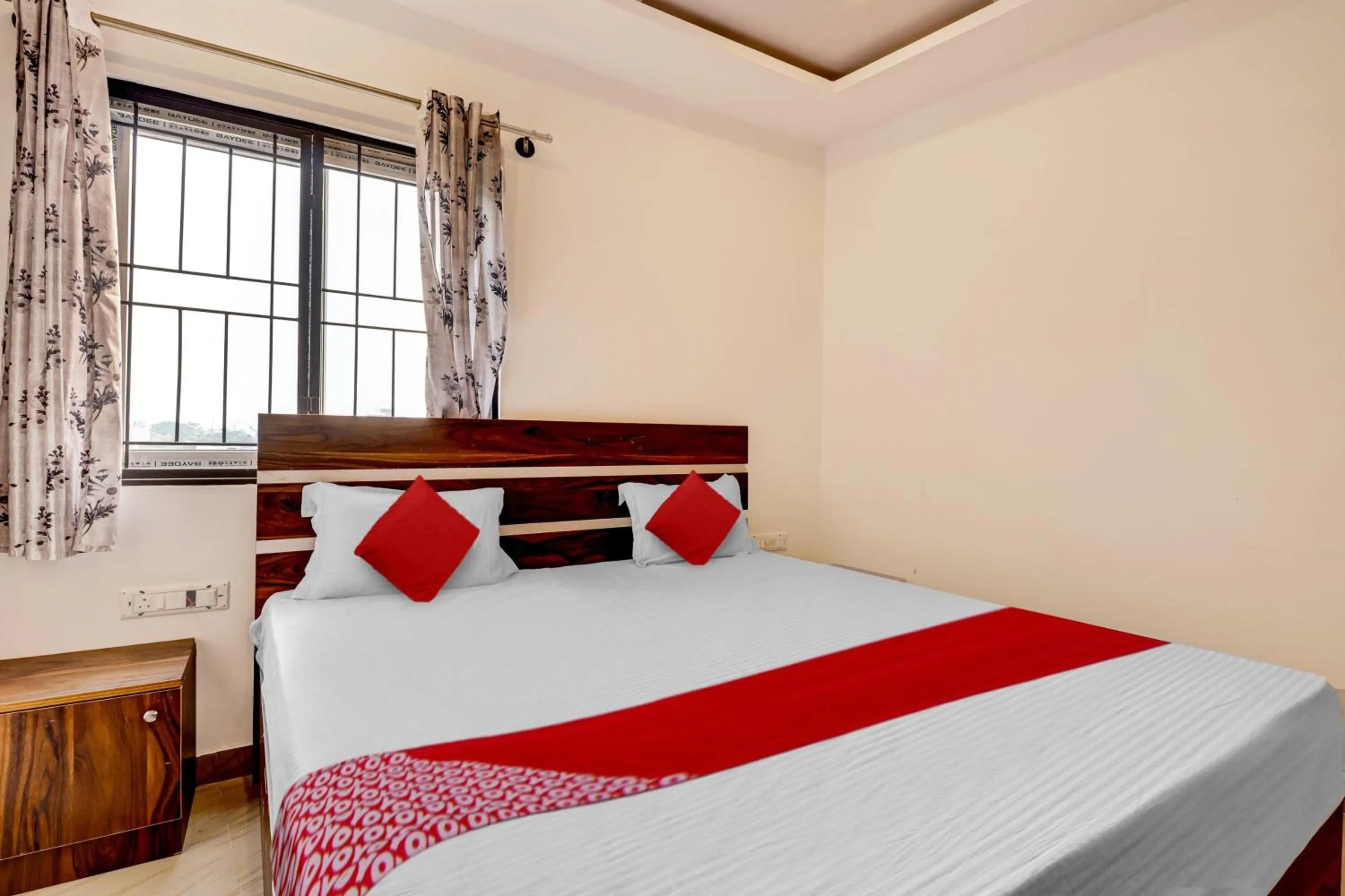 Bedroom, Bed in Hotel O Turahalli