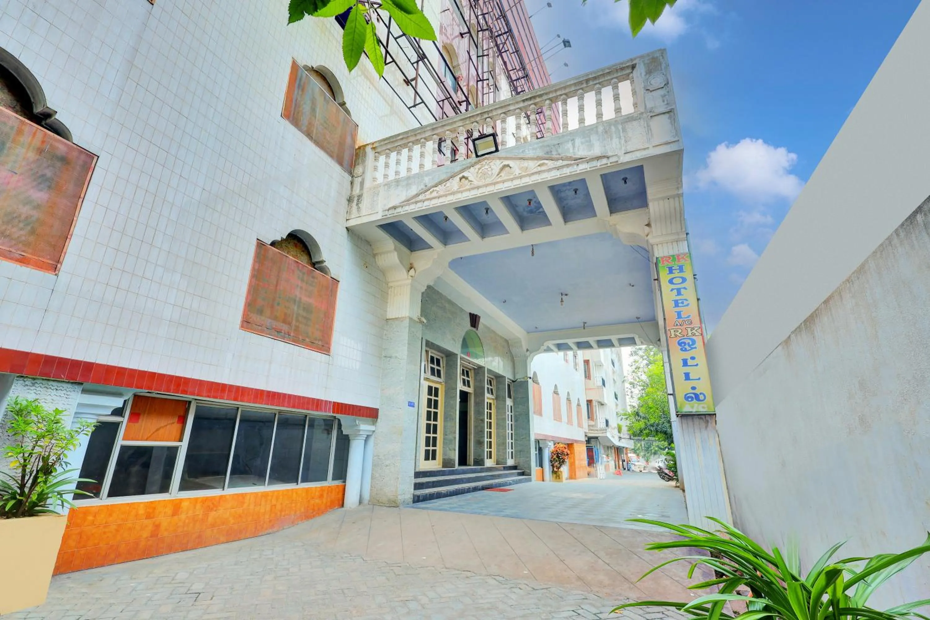 Facade/entrance in Hotel O RK HOTEL