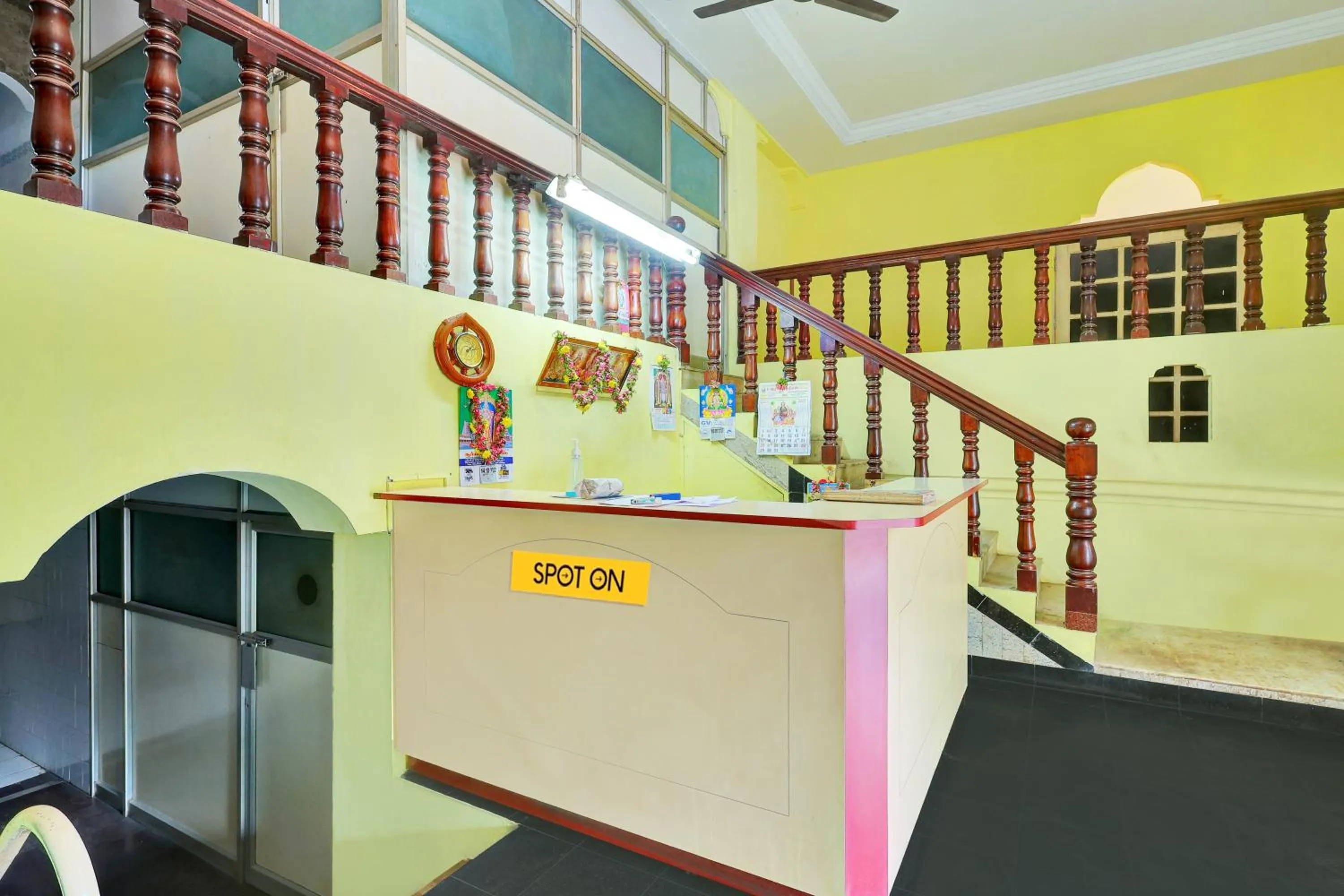 Lobby or reception in Hotel O RK HOTEL