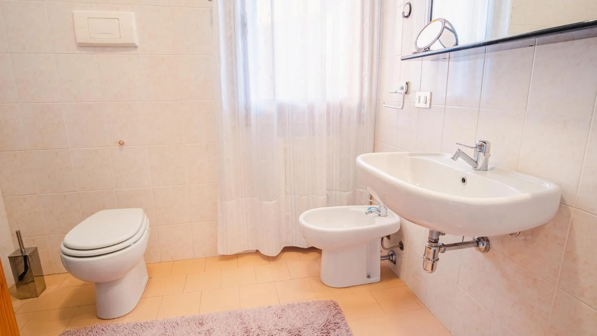 Other in Smiling Apartment - Italian Homing