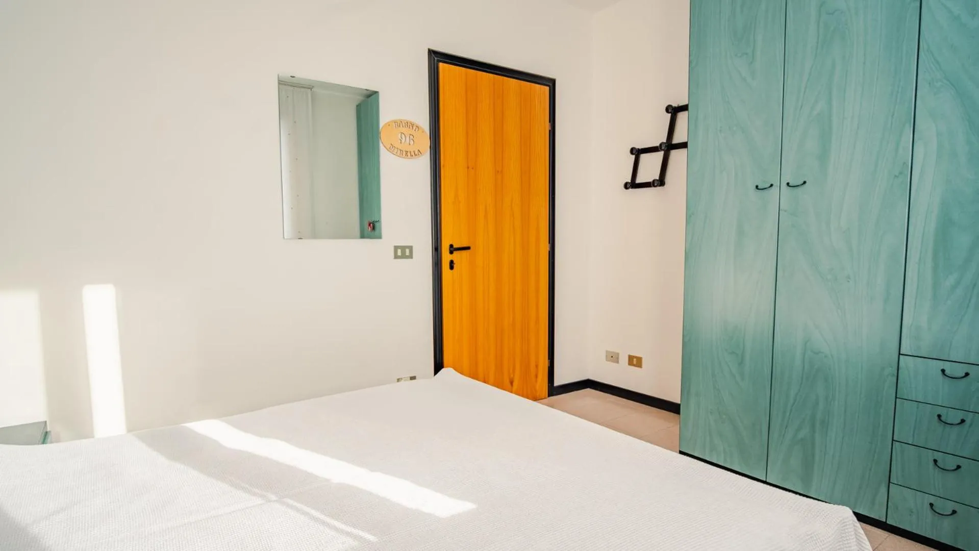Other, Bed in Smiling Apartment - Italian Homing