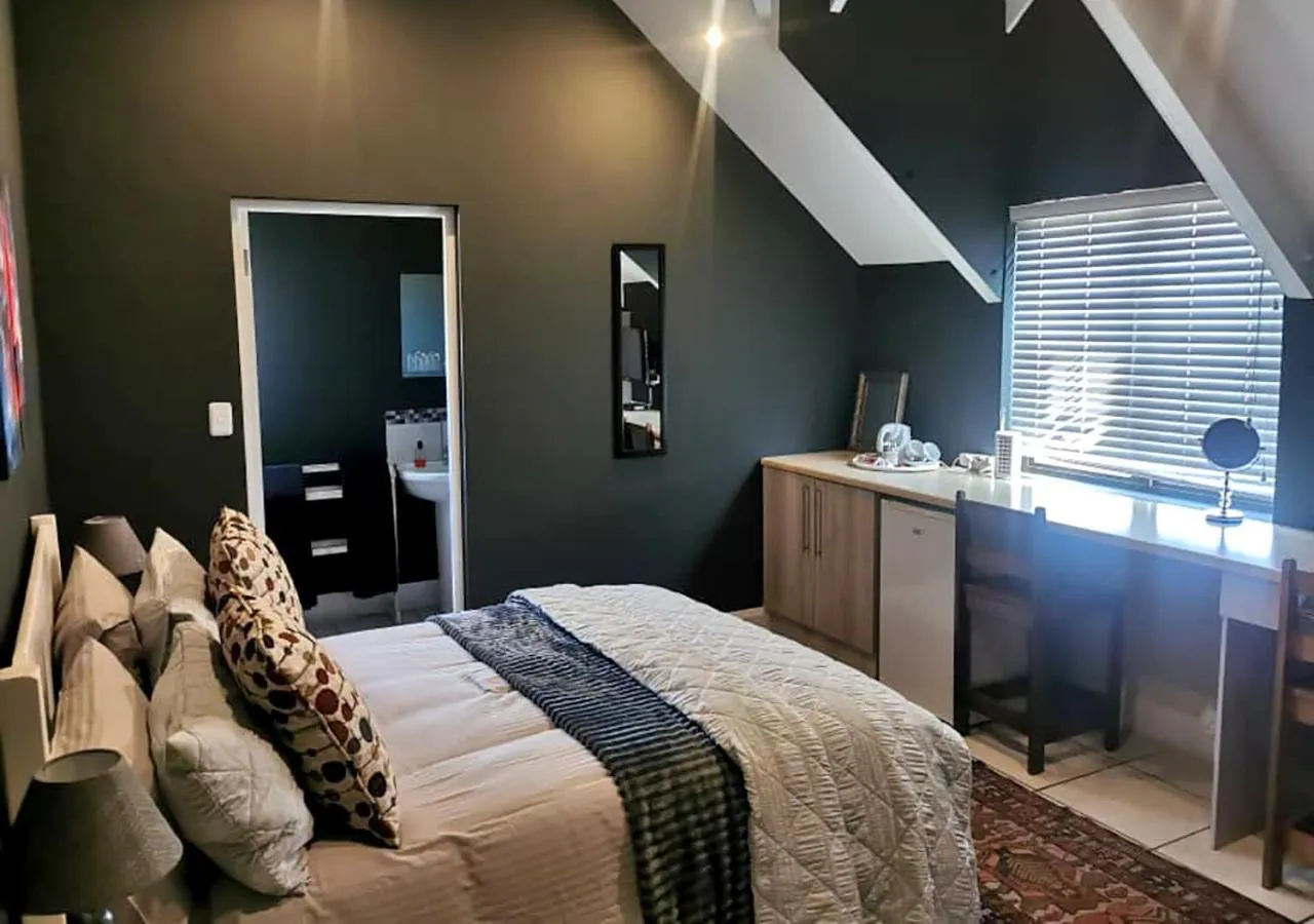 Photo of the whole room in Tiffanys B & B,