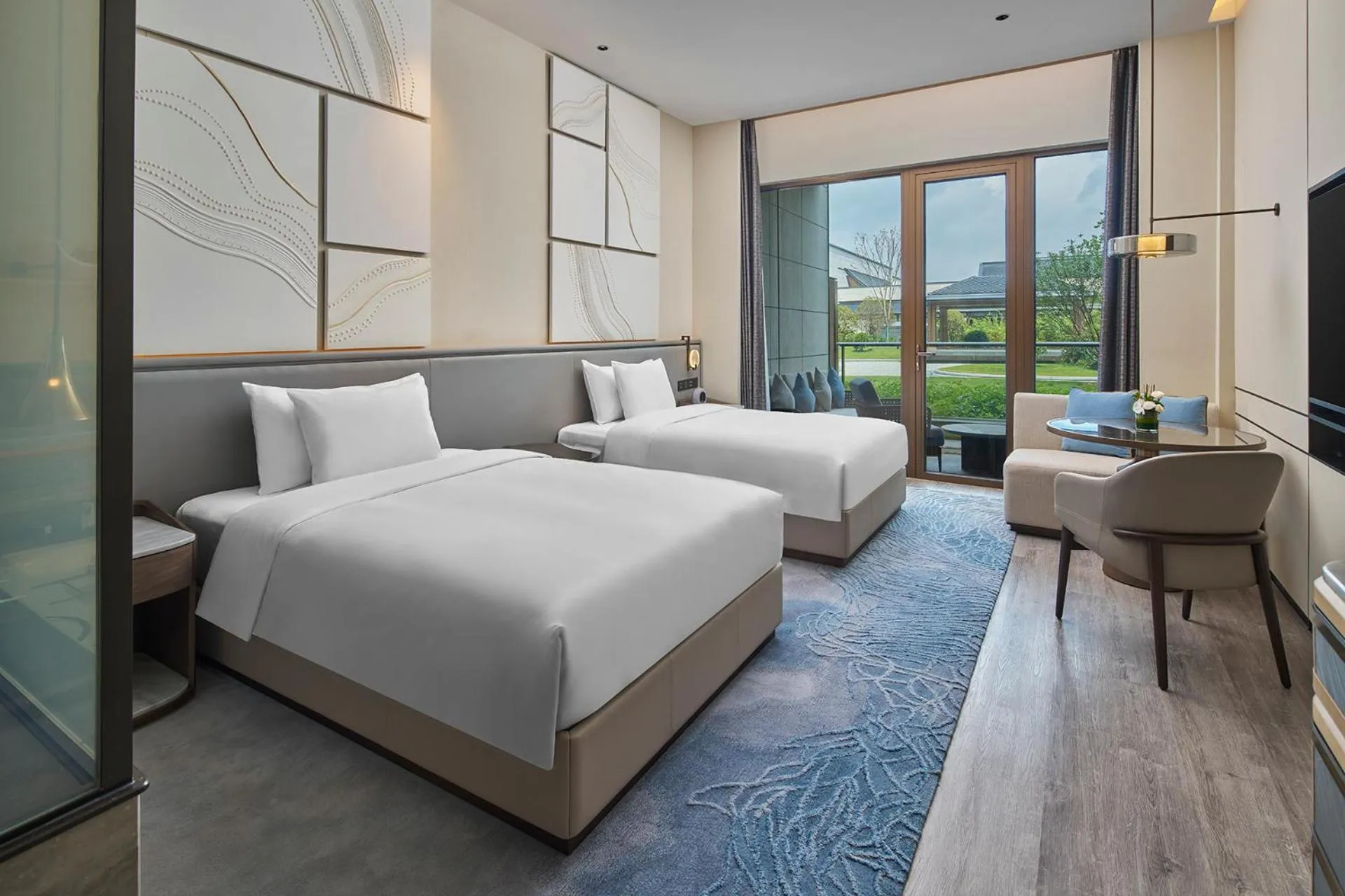 Bed in Crowne Plaza Ganzhou by IHG