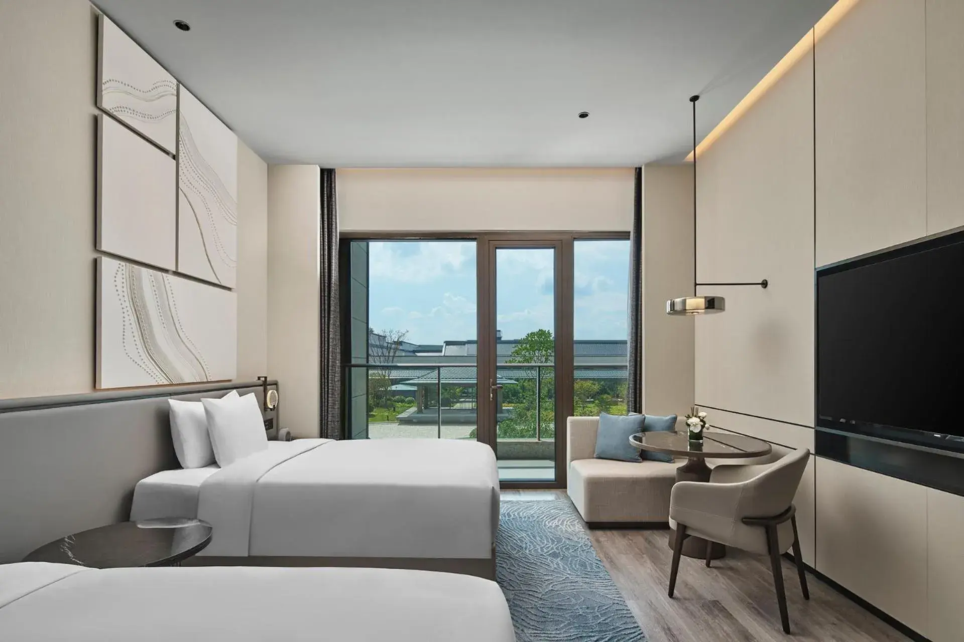 Standard Double Room with Two Double Beds and Garden View in Crowne Plaza Ganzhou by IHG Standard Double Room with Two Double Beds and Garden View in Crowne Plaza Ganzhou by IHG