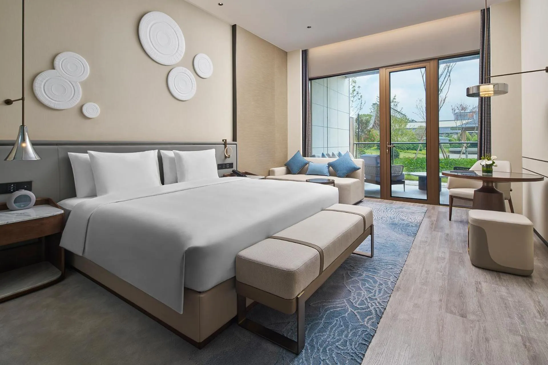 Bed in Crowne Plaza Ganzhou by IHG