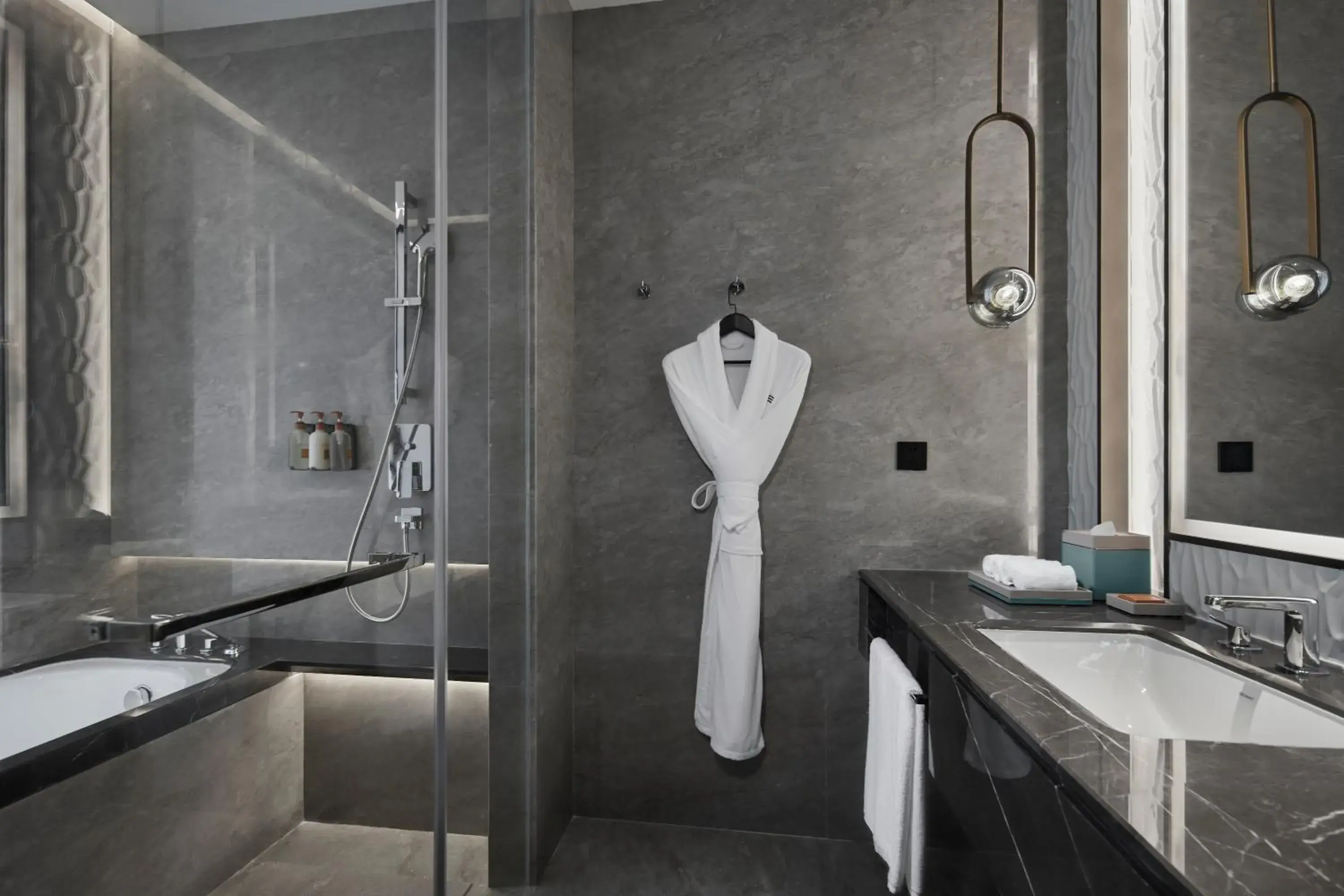 Premium King Room - Disability Access in Crowne Plaza Ganzhou by IHG Premium King Room - Disability Access in Crowne Plaza Ganzhou by IHG