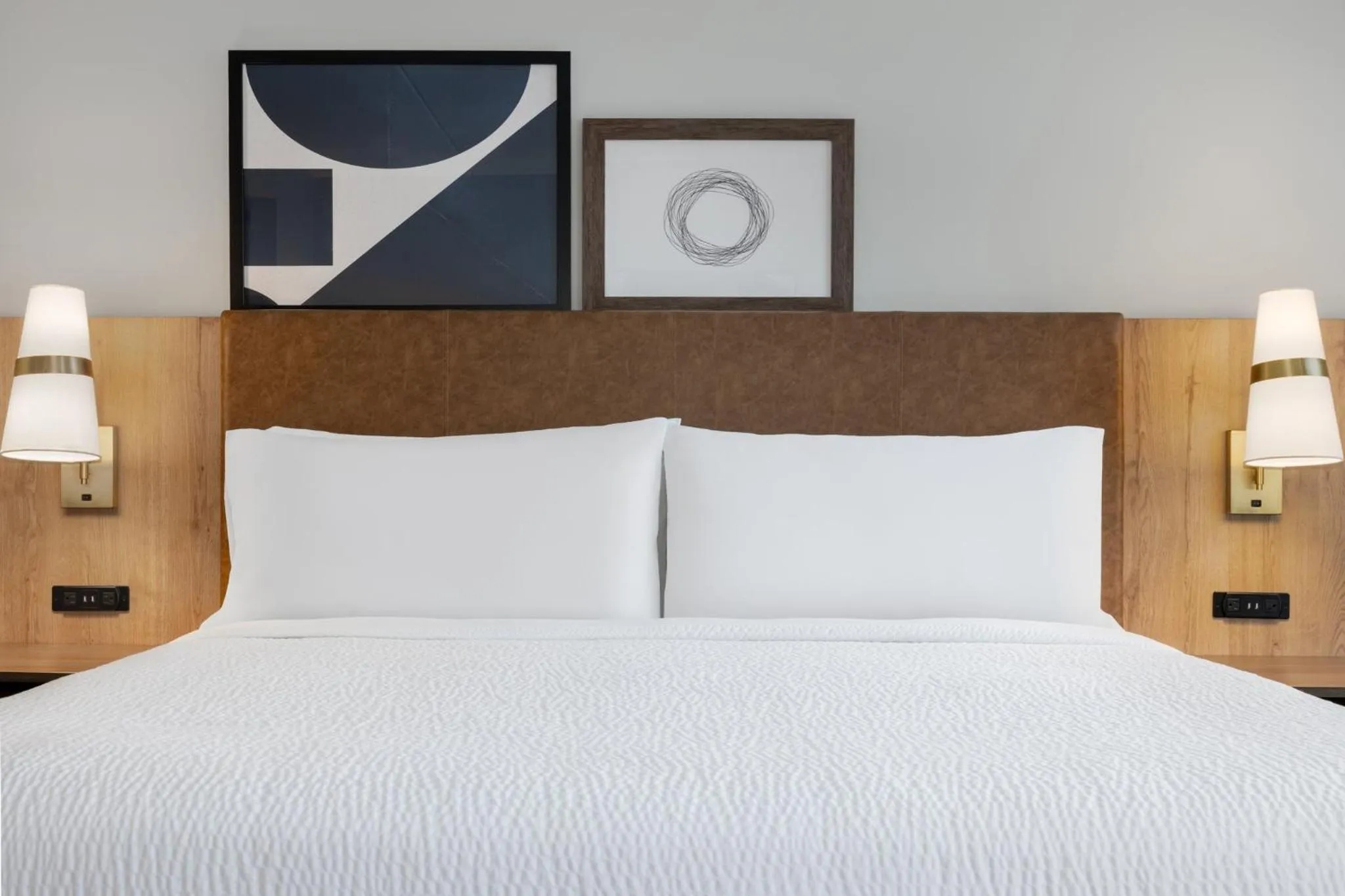 Photo of the whole room, Bed in Staybridge Suites Port Elgin by IHG