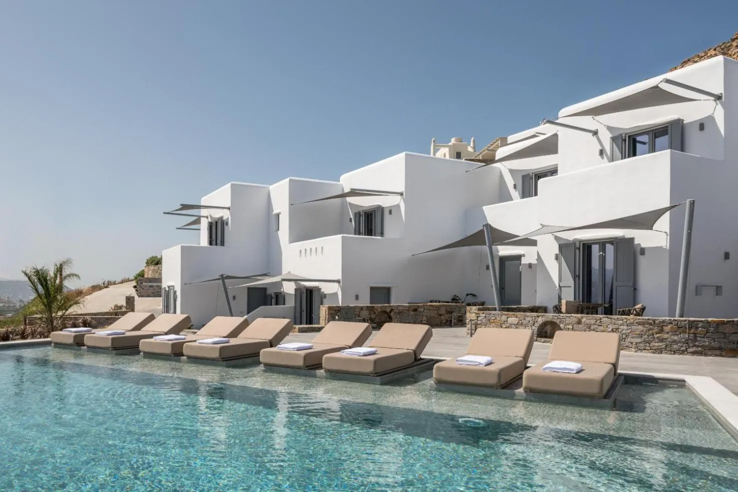 Property building in Virtu on the Hill