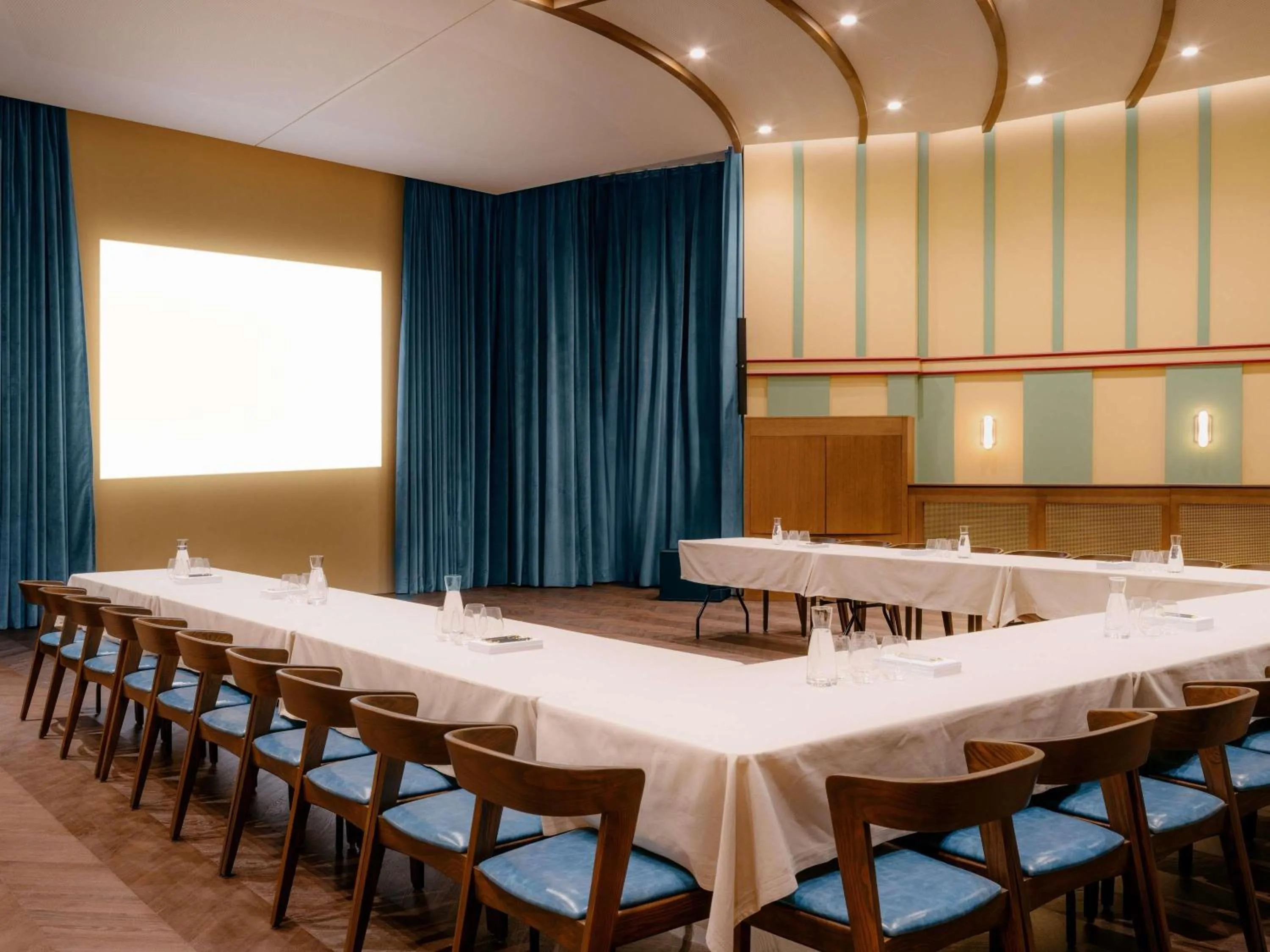 Meeting/conference room in The Hoxton Vienna