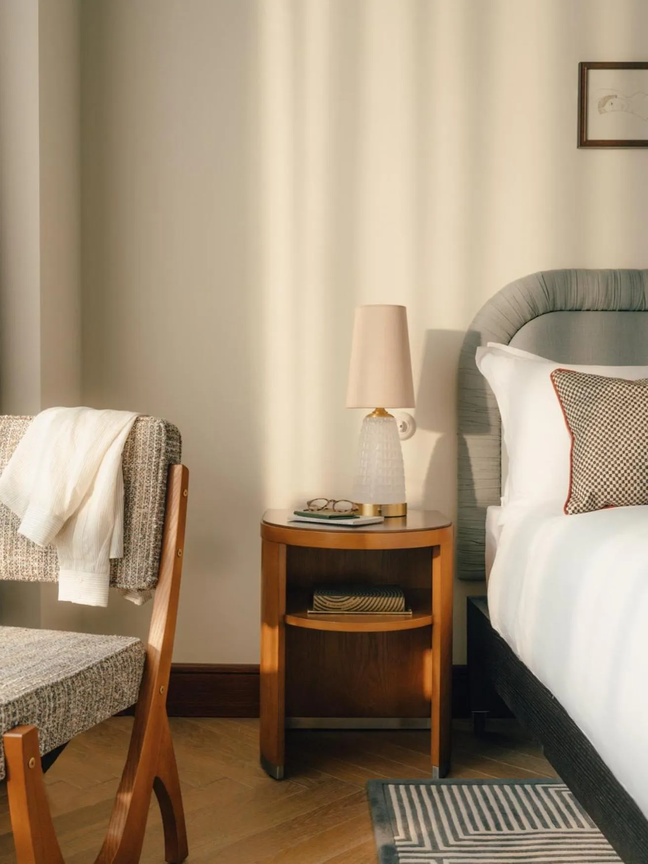 Seating area, Bed in The Hoxton Vienna