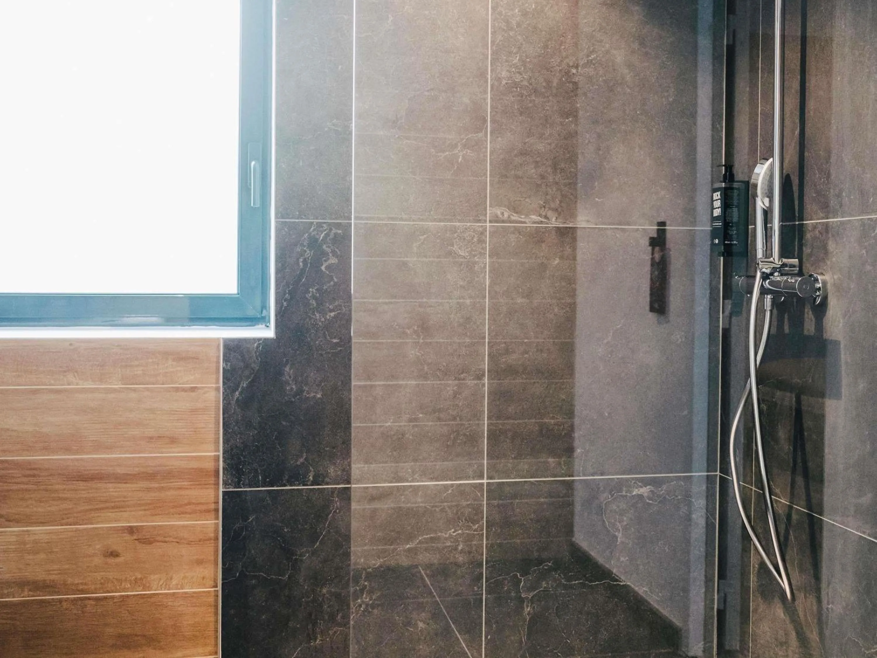 Bedroom in ibis Rouen Centre Rive Droite Pasteur