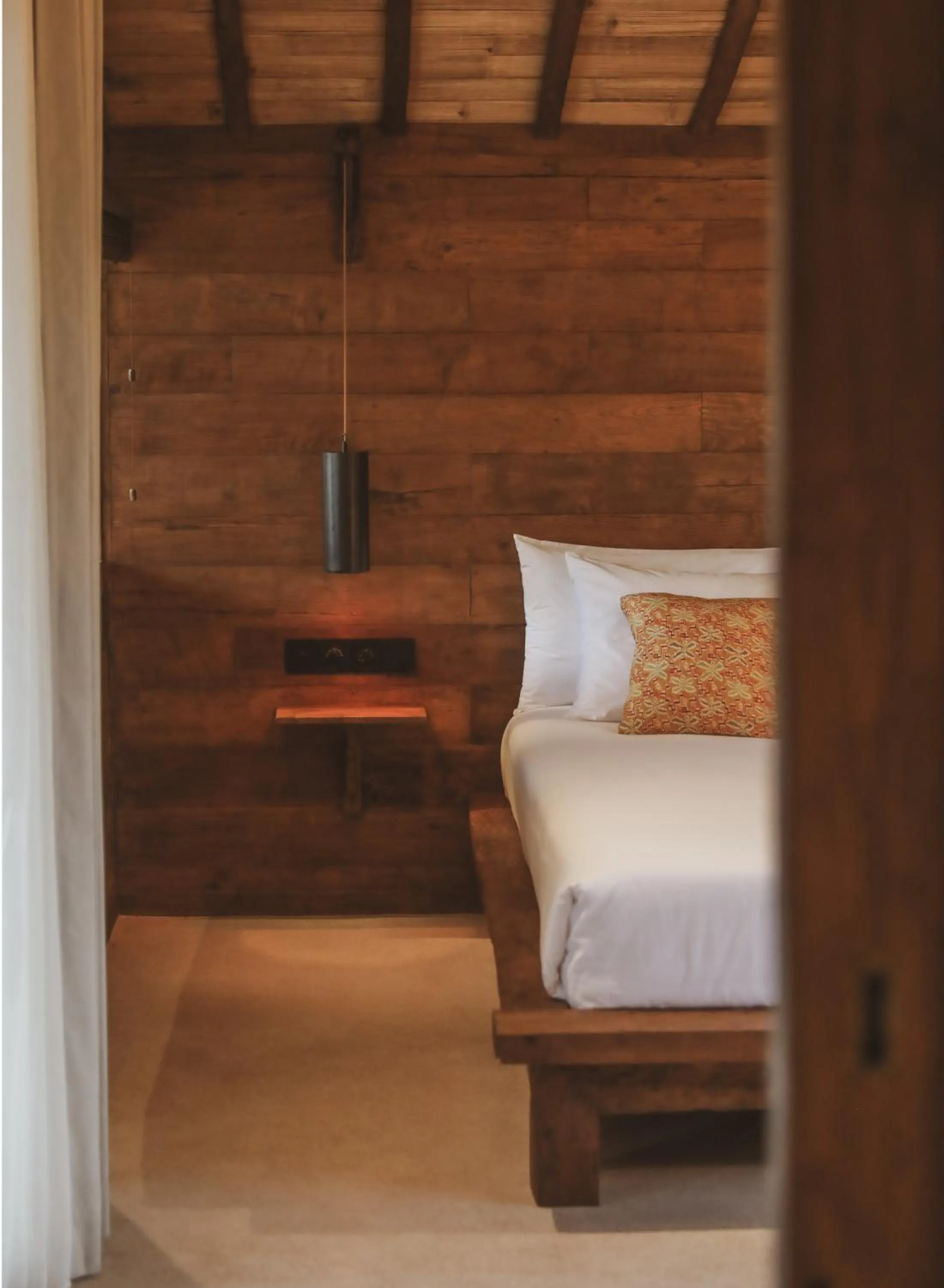 Bed in Kalyana Villa Gili Air