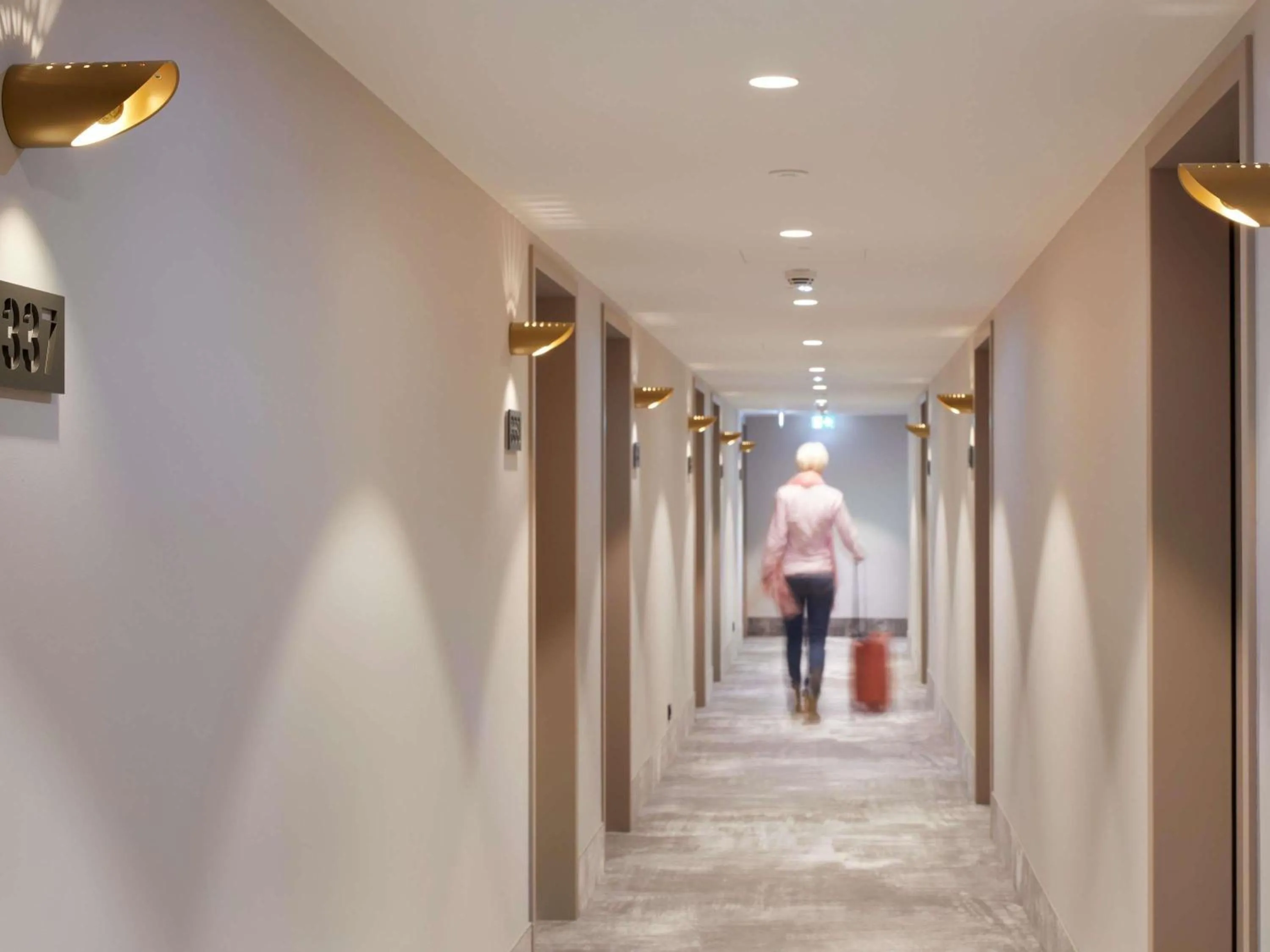 Bedroom in Novotel Hamburg Central Station