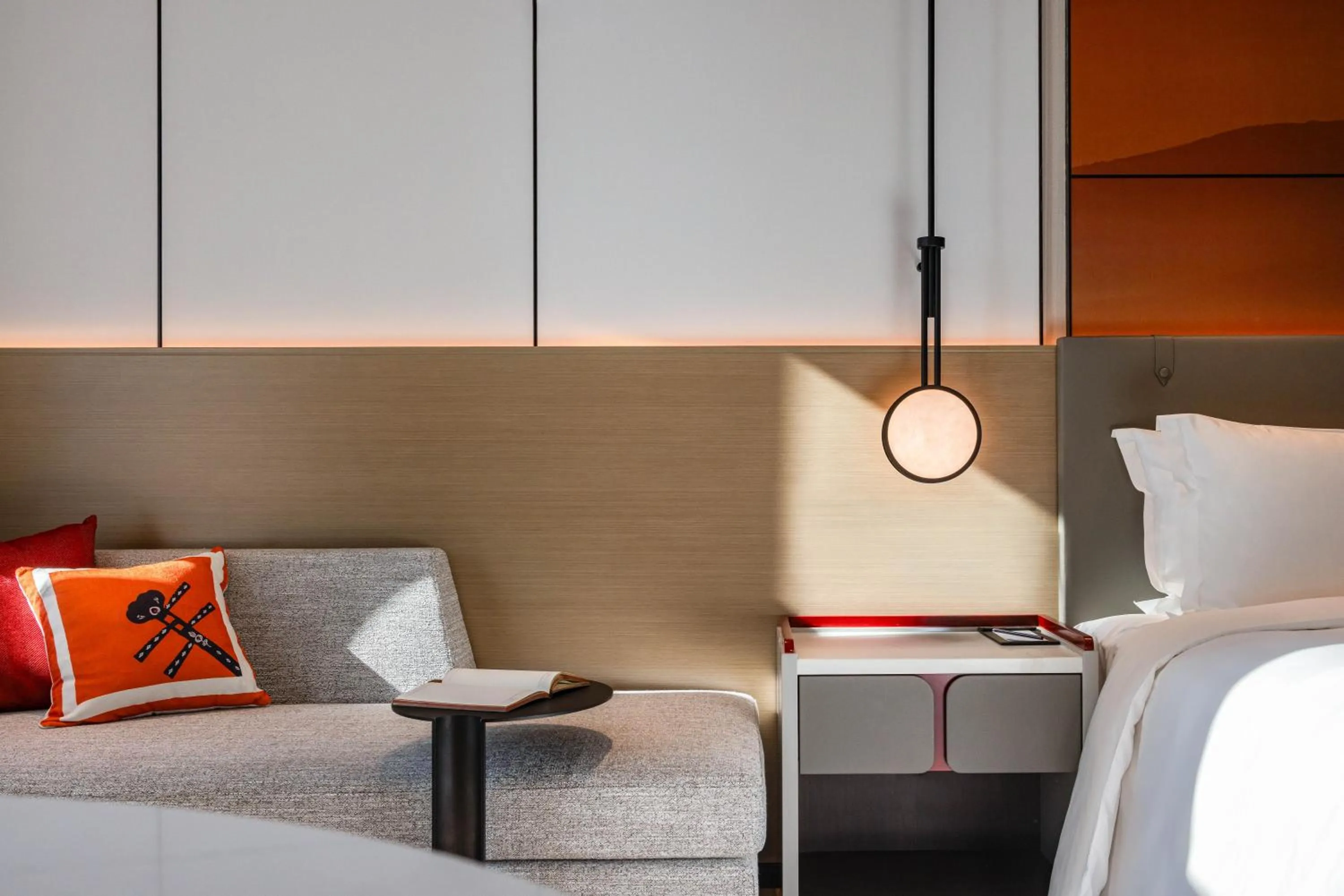 Seating area, Bed in Grand Mercure Yichang Waitan