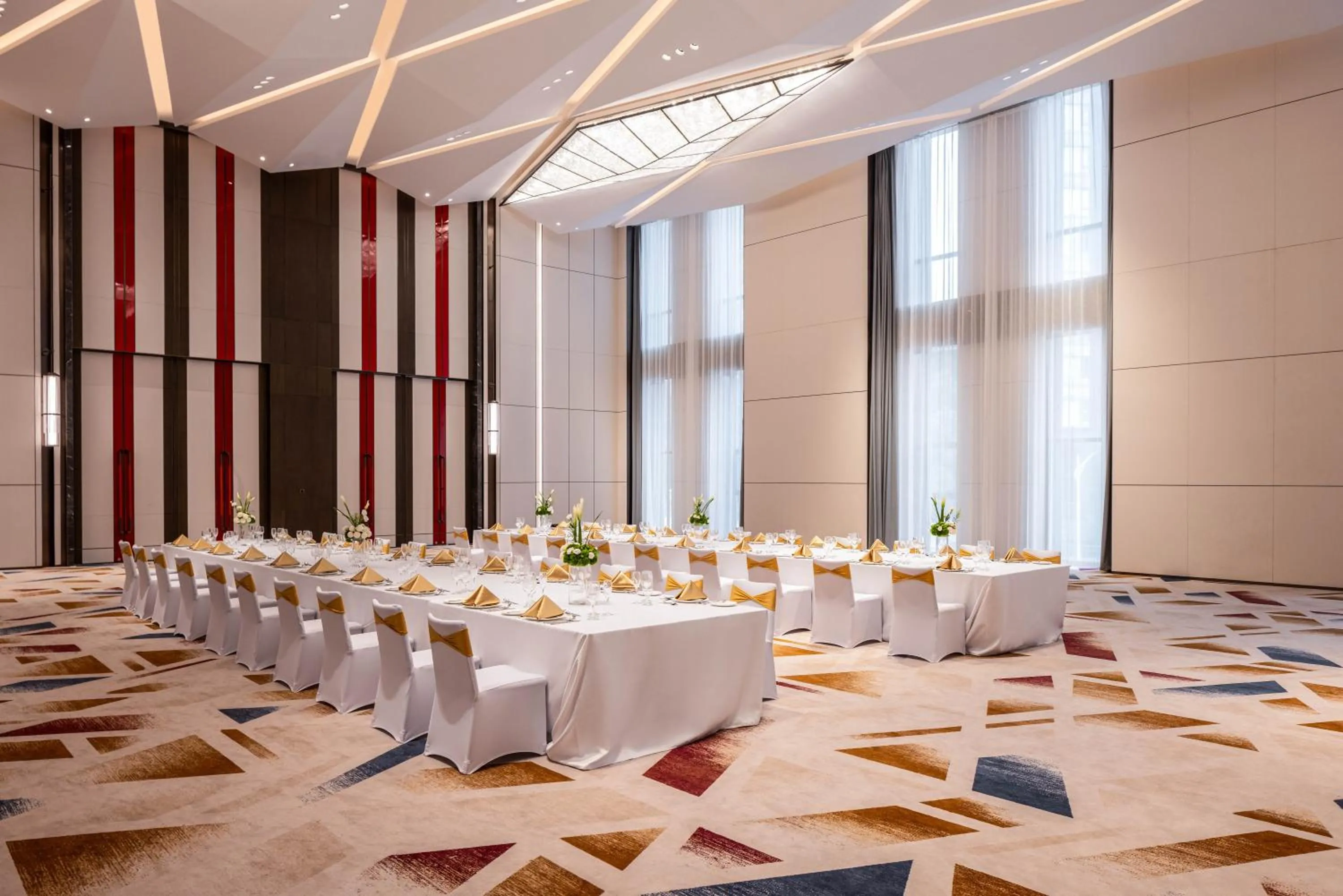 Banquet/Function facilities in Grand Mercure Yichang Waitan