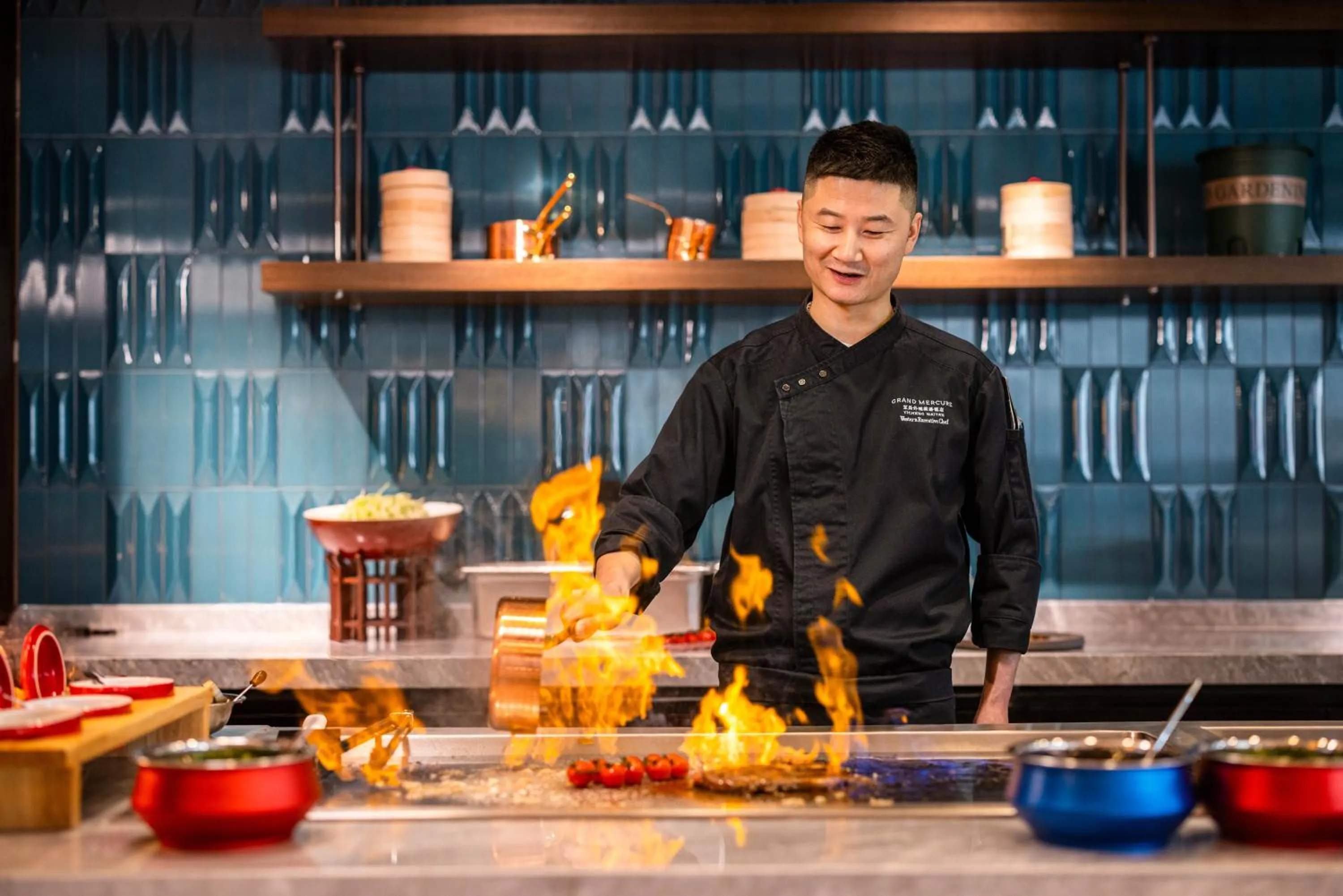 Restaurant/places to eat in Grand Mercure Yichang Waitan