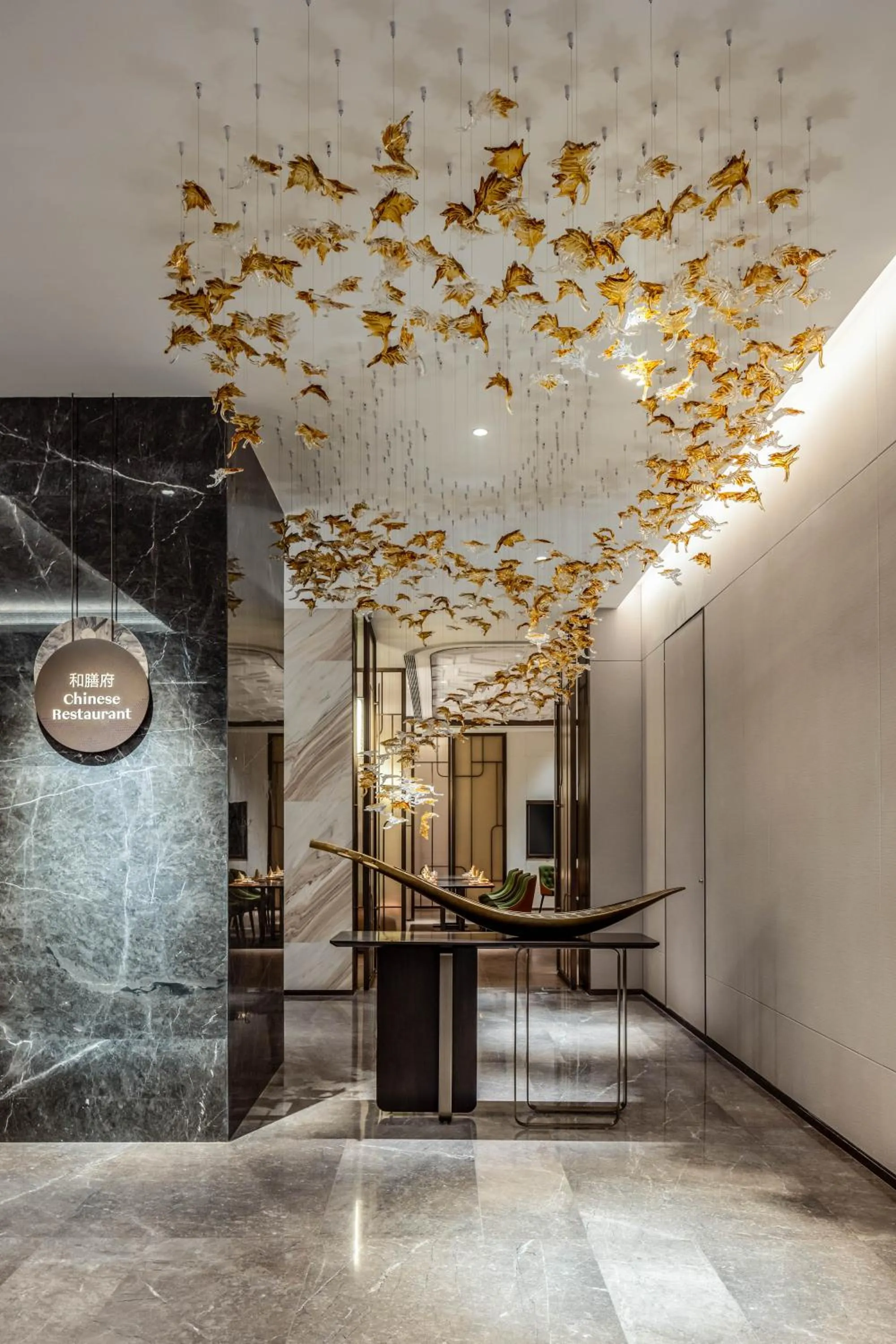 Restaurant/places to eat in Grand Mercure Yichang Waitan