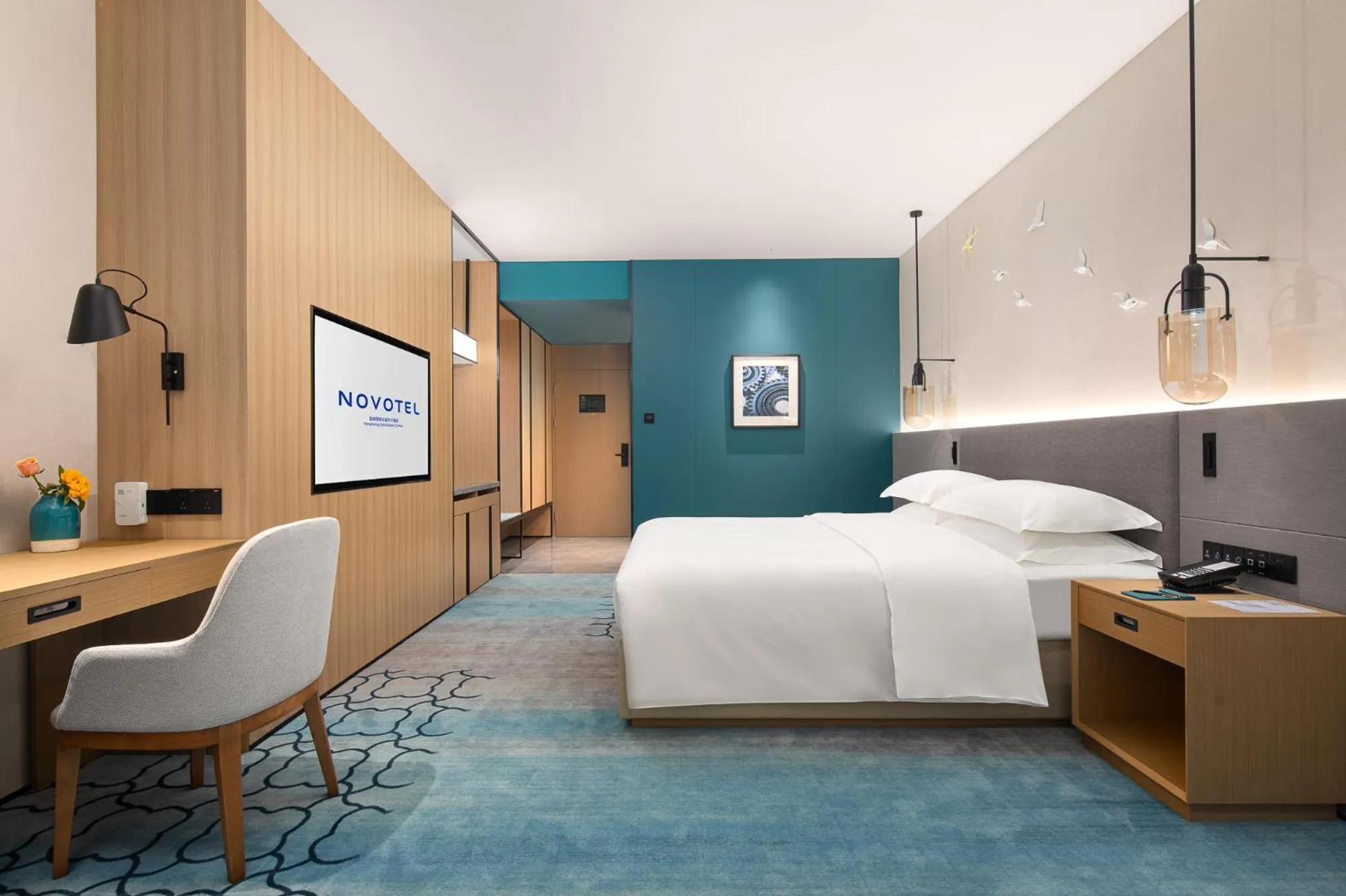 Bed in Novotel Yancheng Exhibition Center