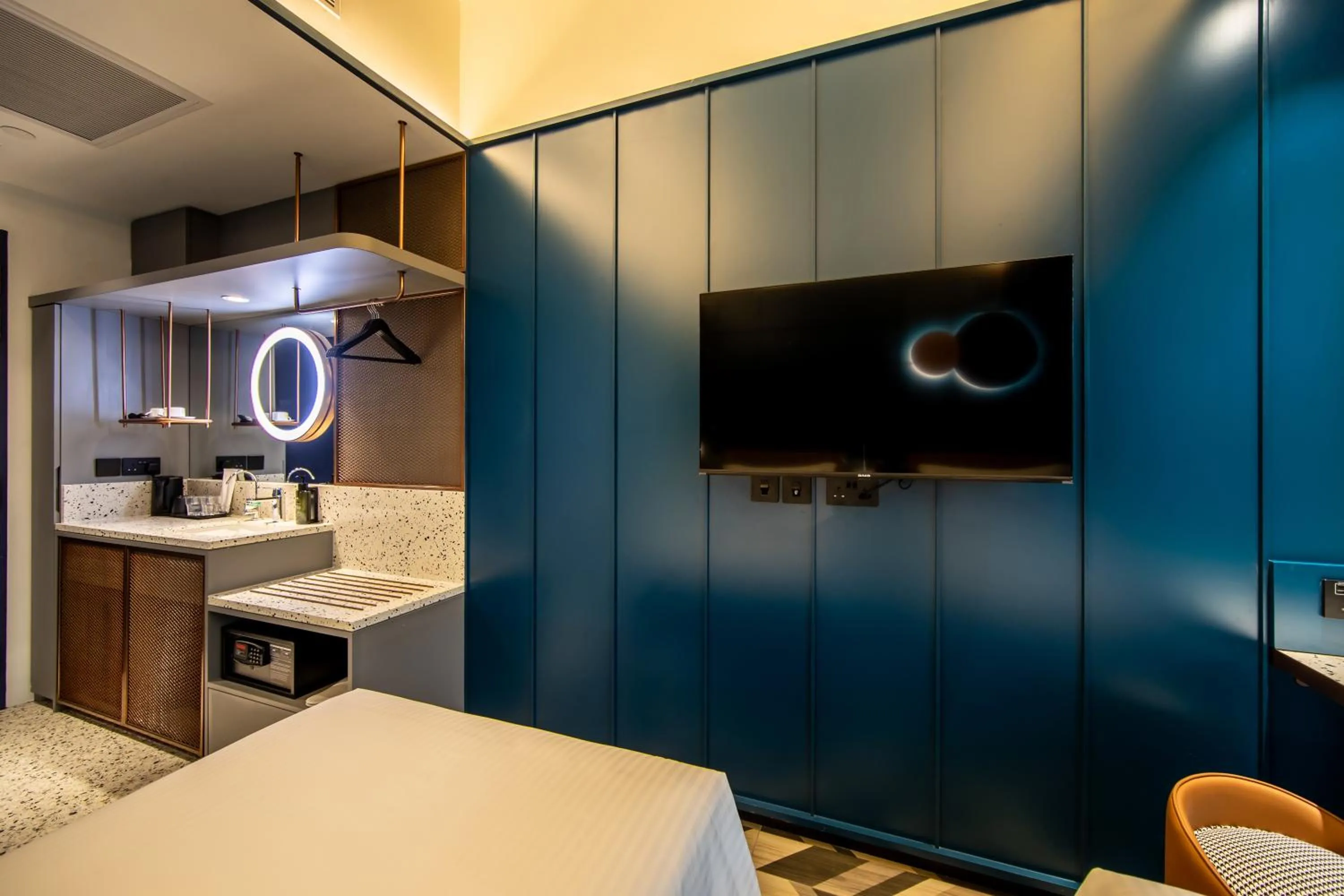 Bed in Hotel Faber Park Singapore - Handwritten Collection