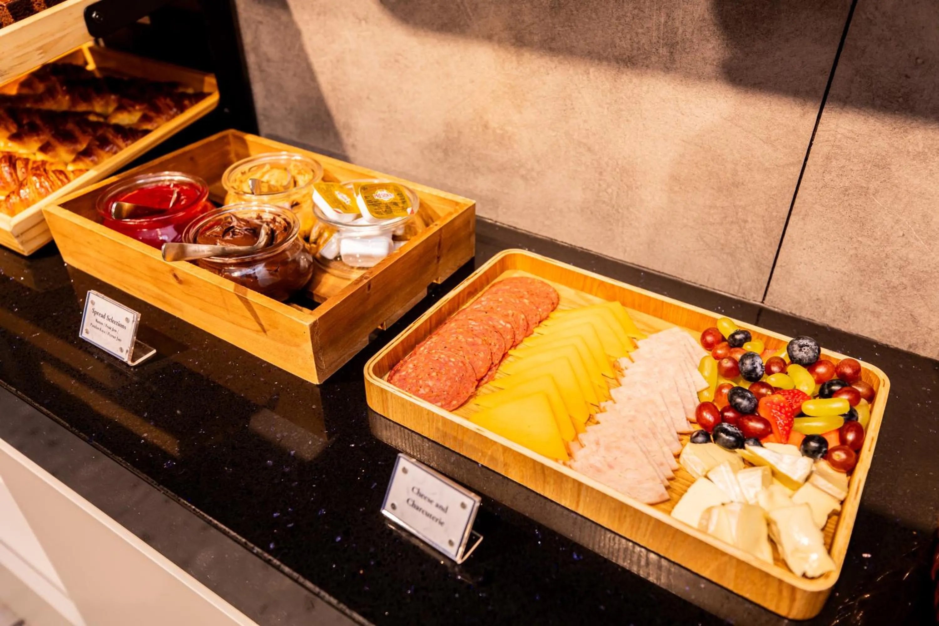 Restaurant/places to eat in Hotel Faber Park Singapore - Handwritten Collection