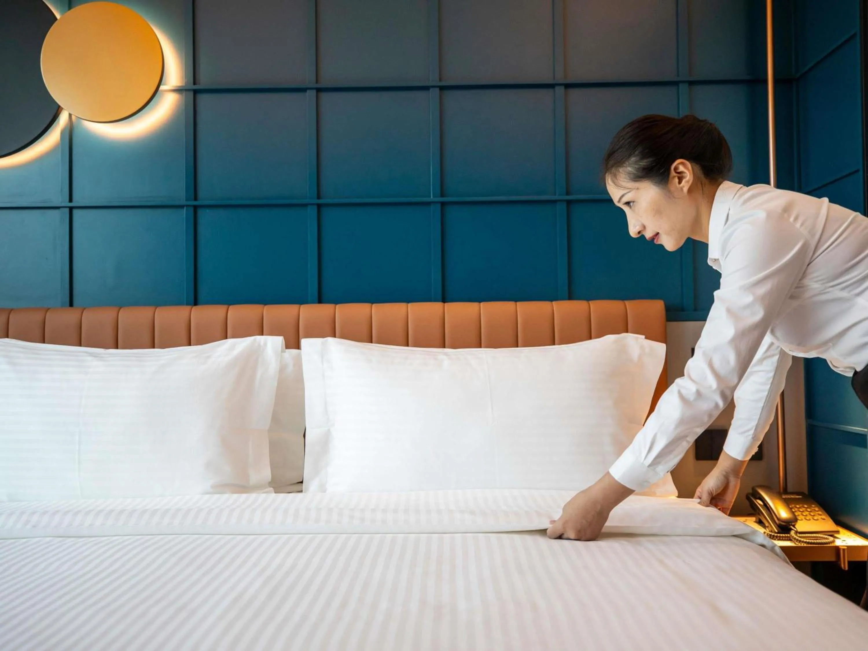 Bedroom, Bed in Hotel Faber Park Singapore - Handwritten Collection