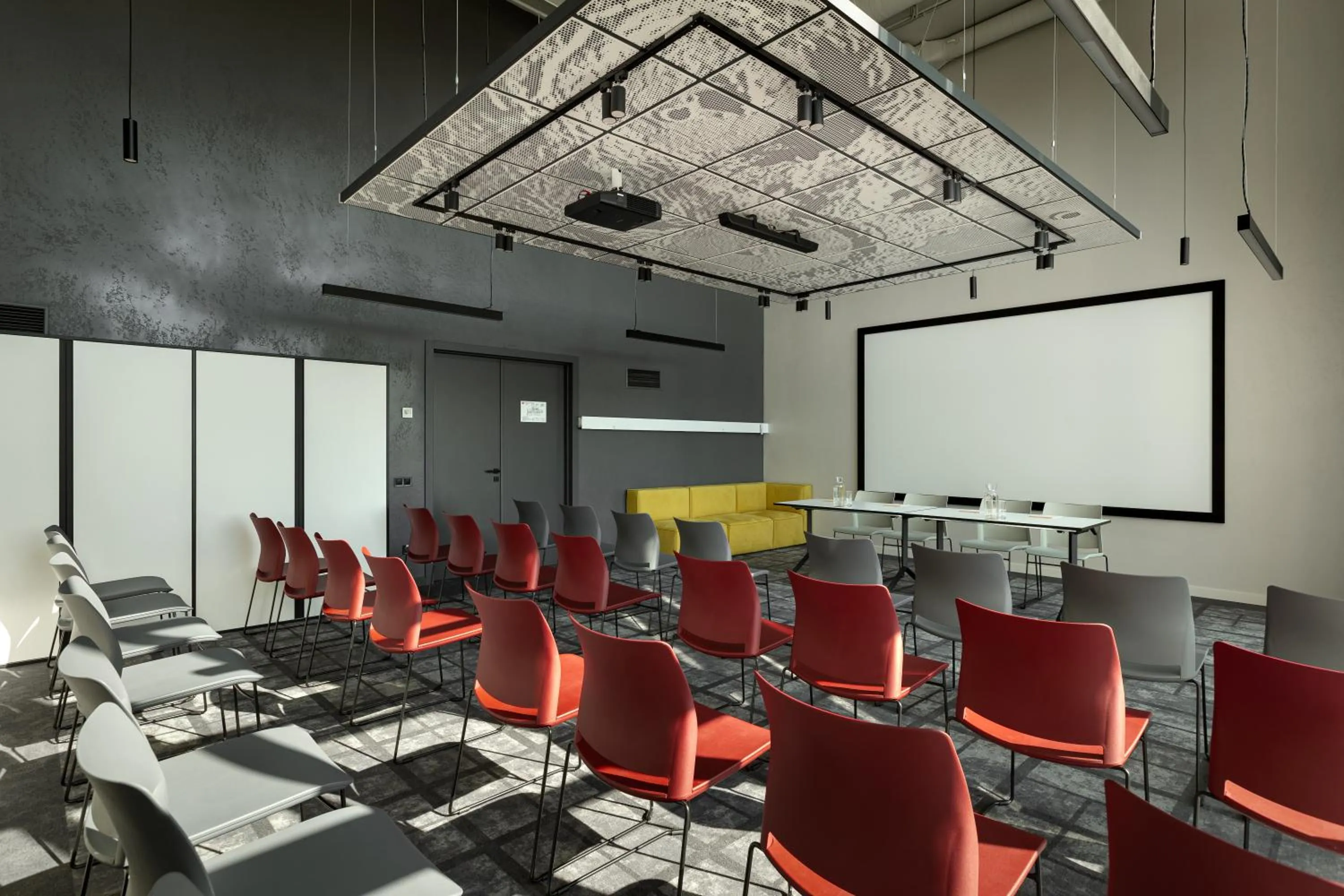 Meeting/conference room in ibis Kyiv Beresteiska