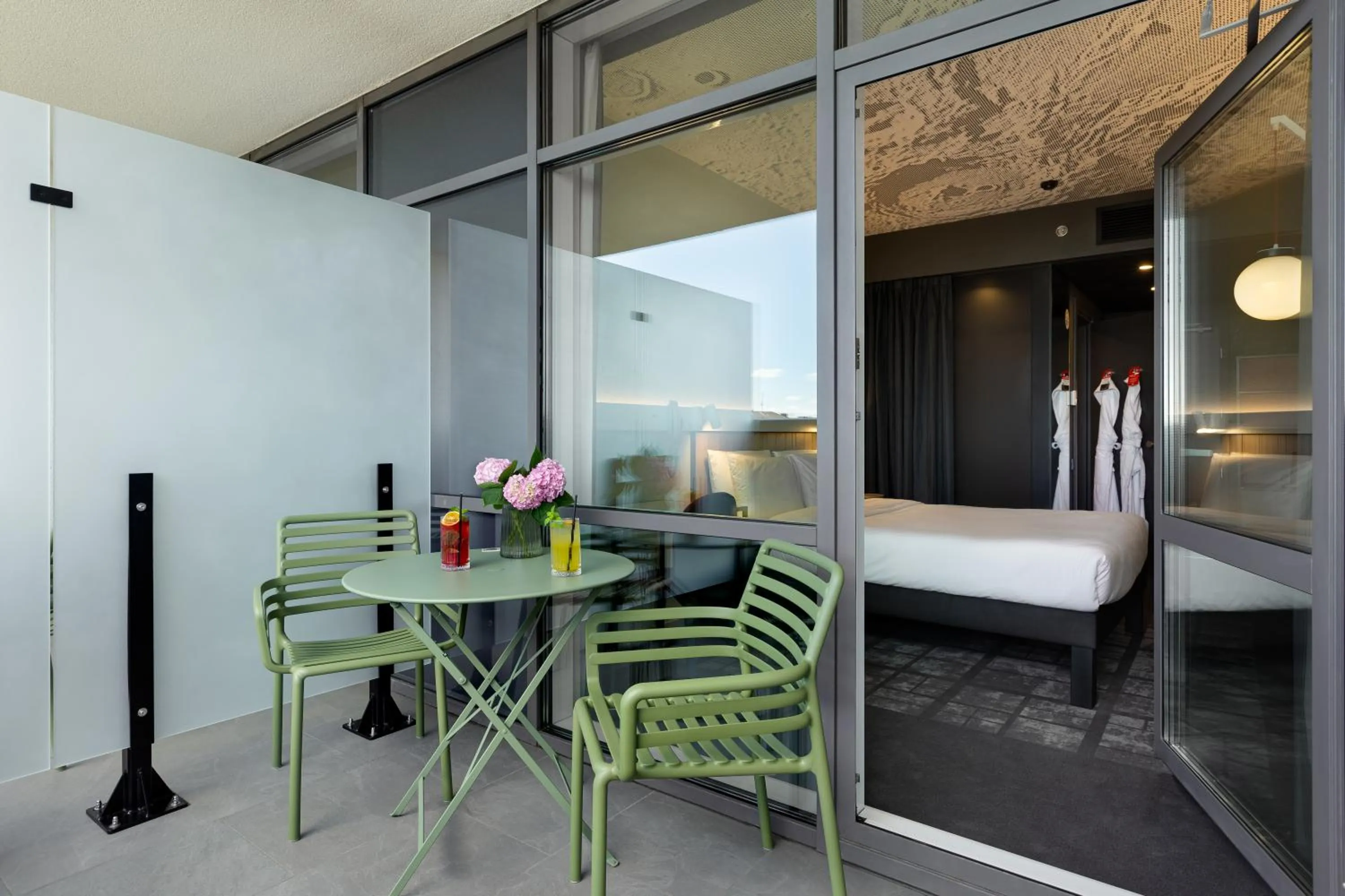 Balcony/Terrace, Bed in ibis Kyiv Beresteiska