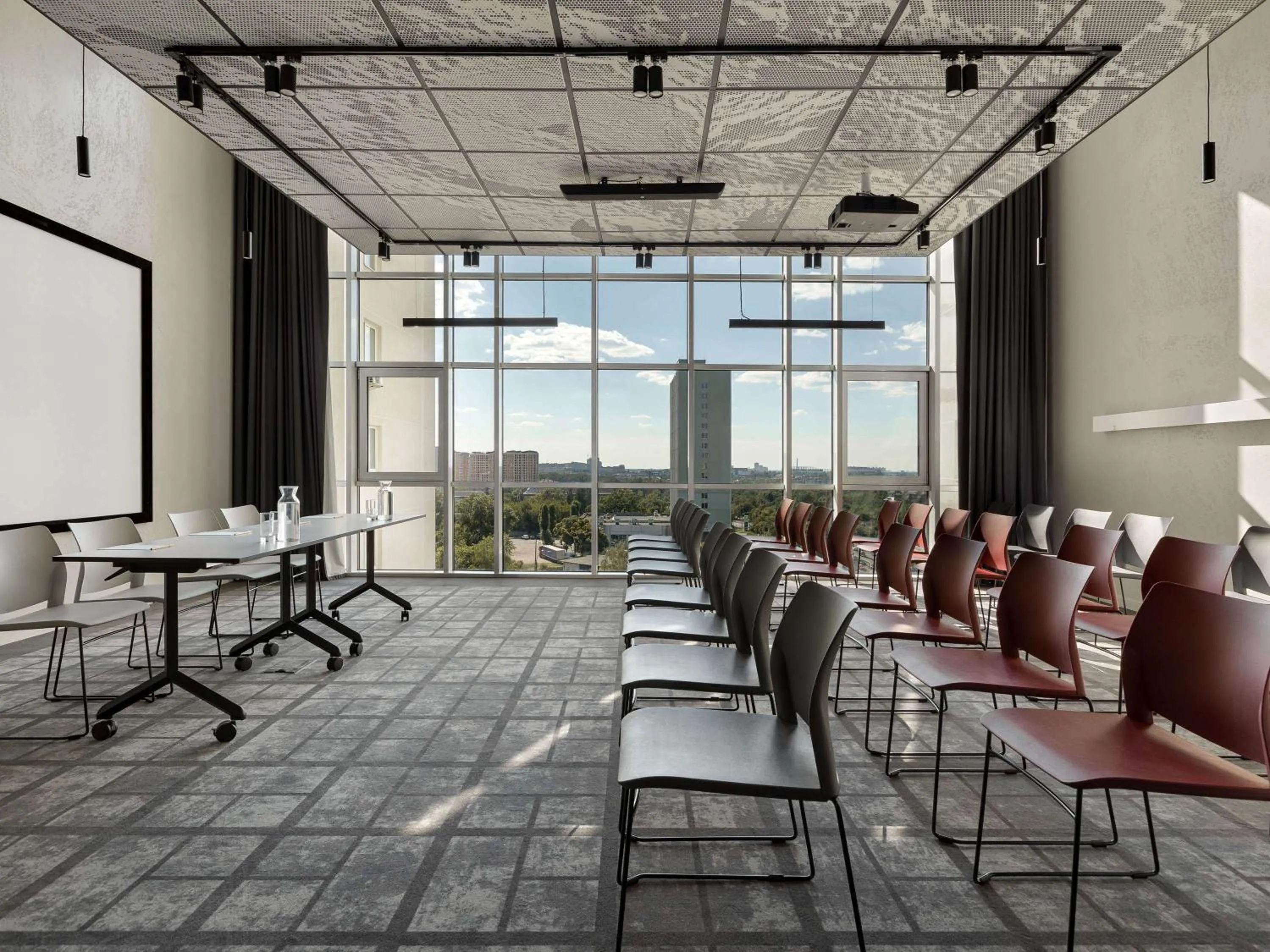 Meeting/conference room in ibis Kyiv Beresteiska