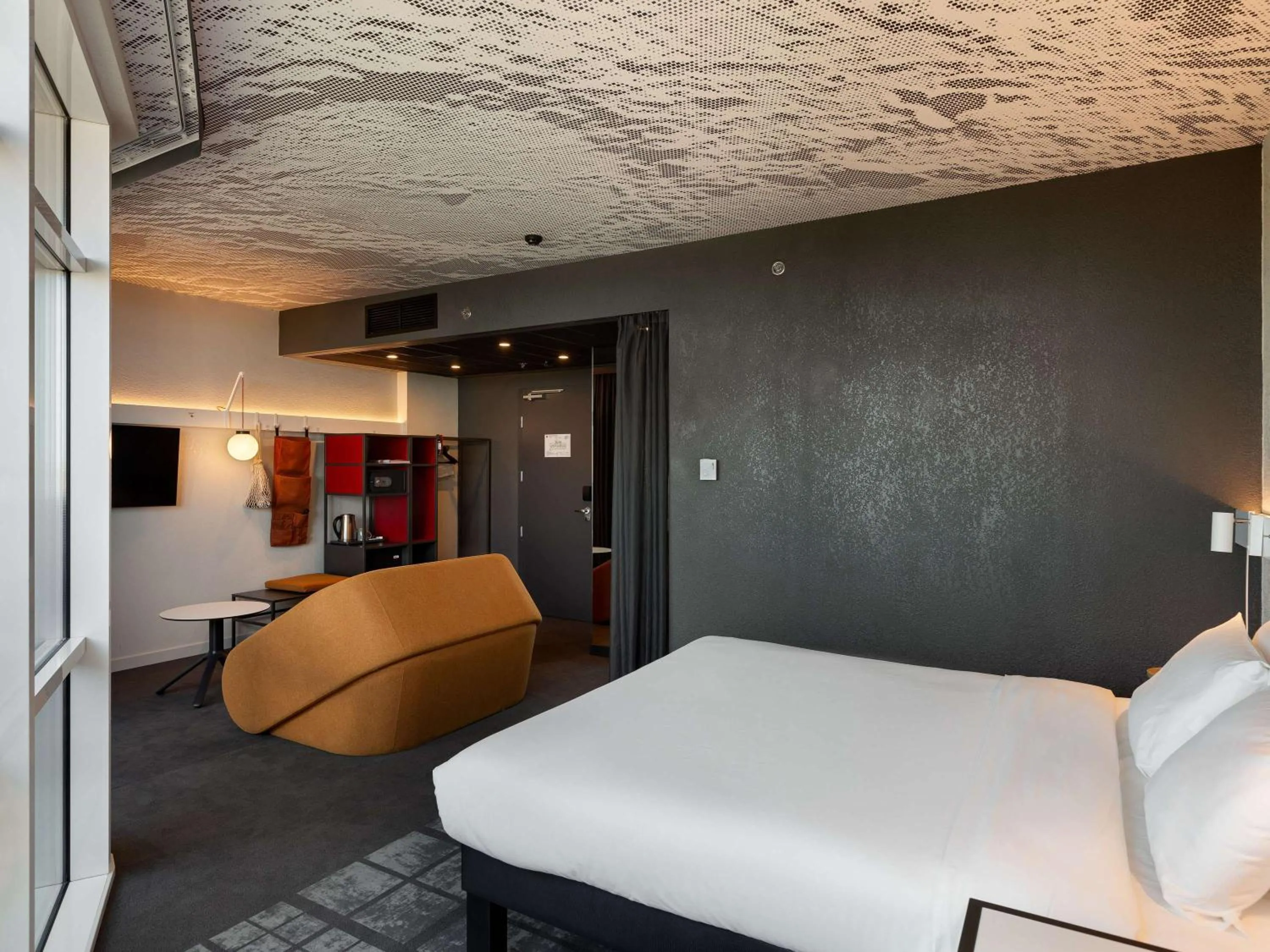 Bedroom, Bed in ibis Kyiv Beresteiska