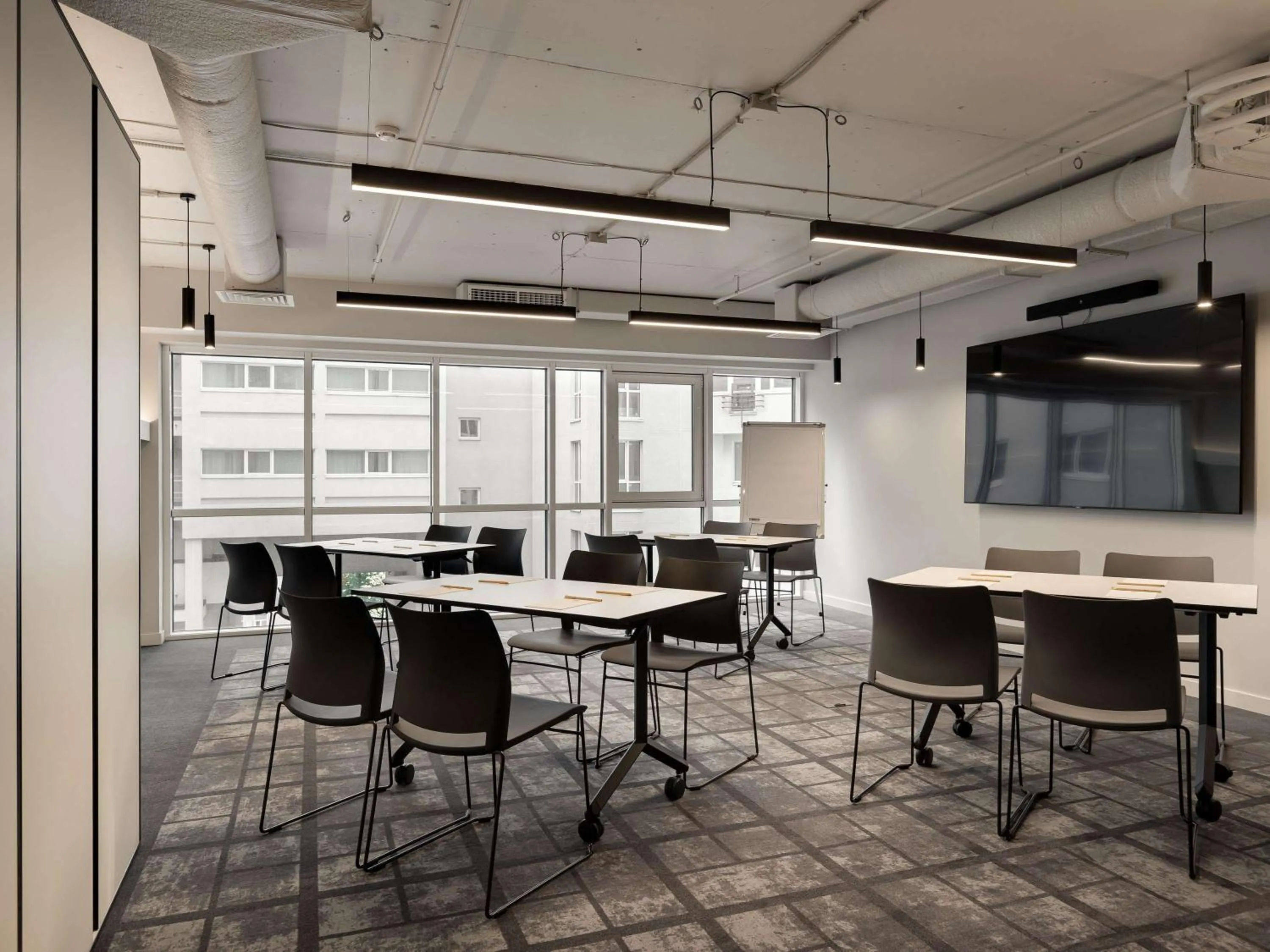 Meeting/conference room in ibis Kyiv Beresteiska