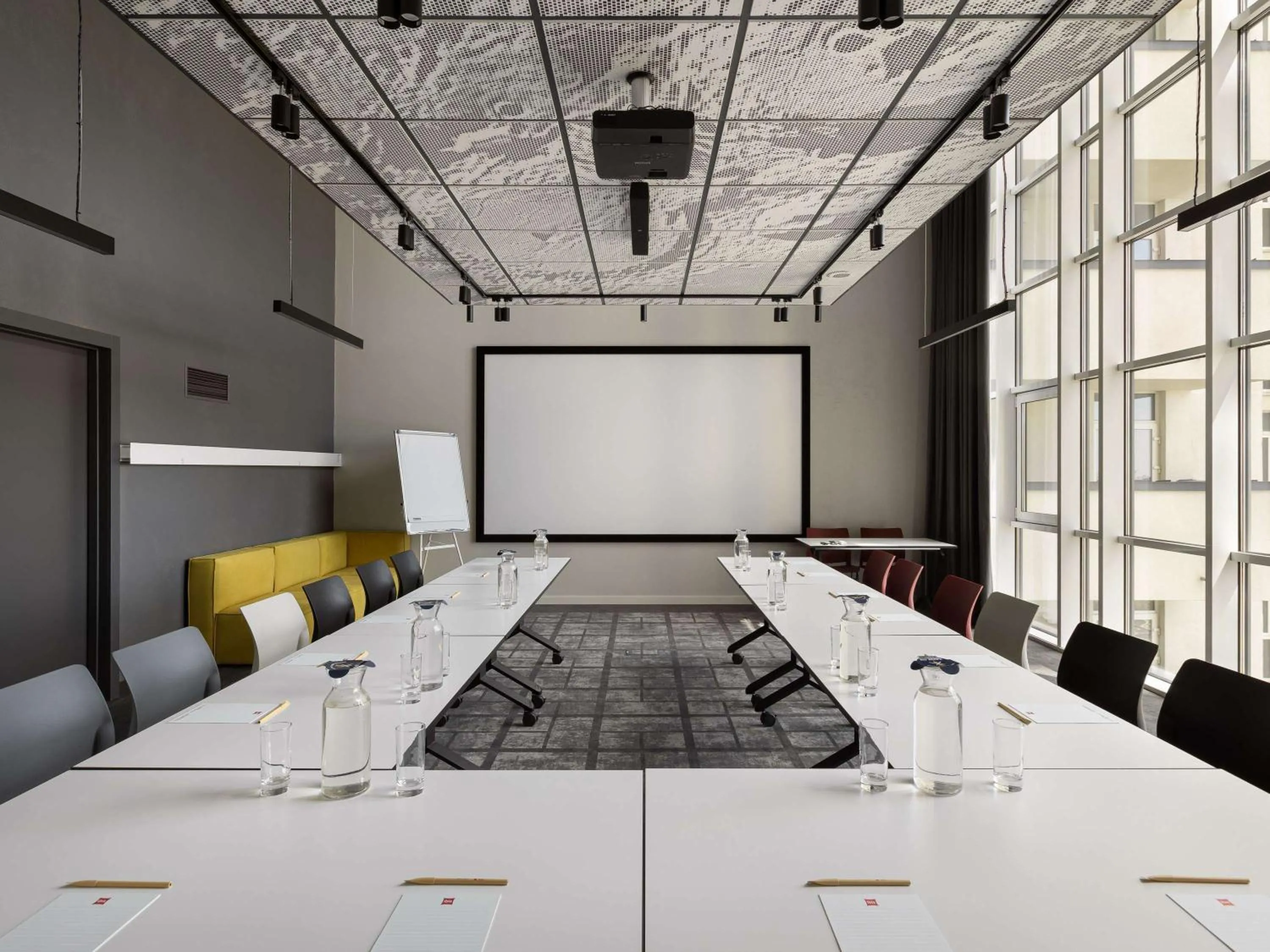Meeting/conference room in ibis Kyiv Beresteiska
