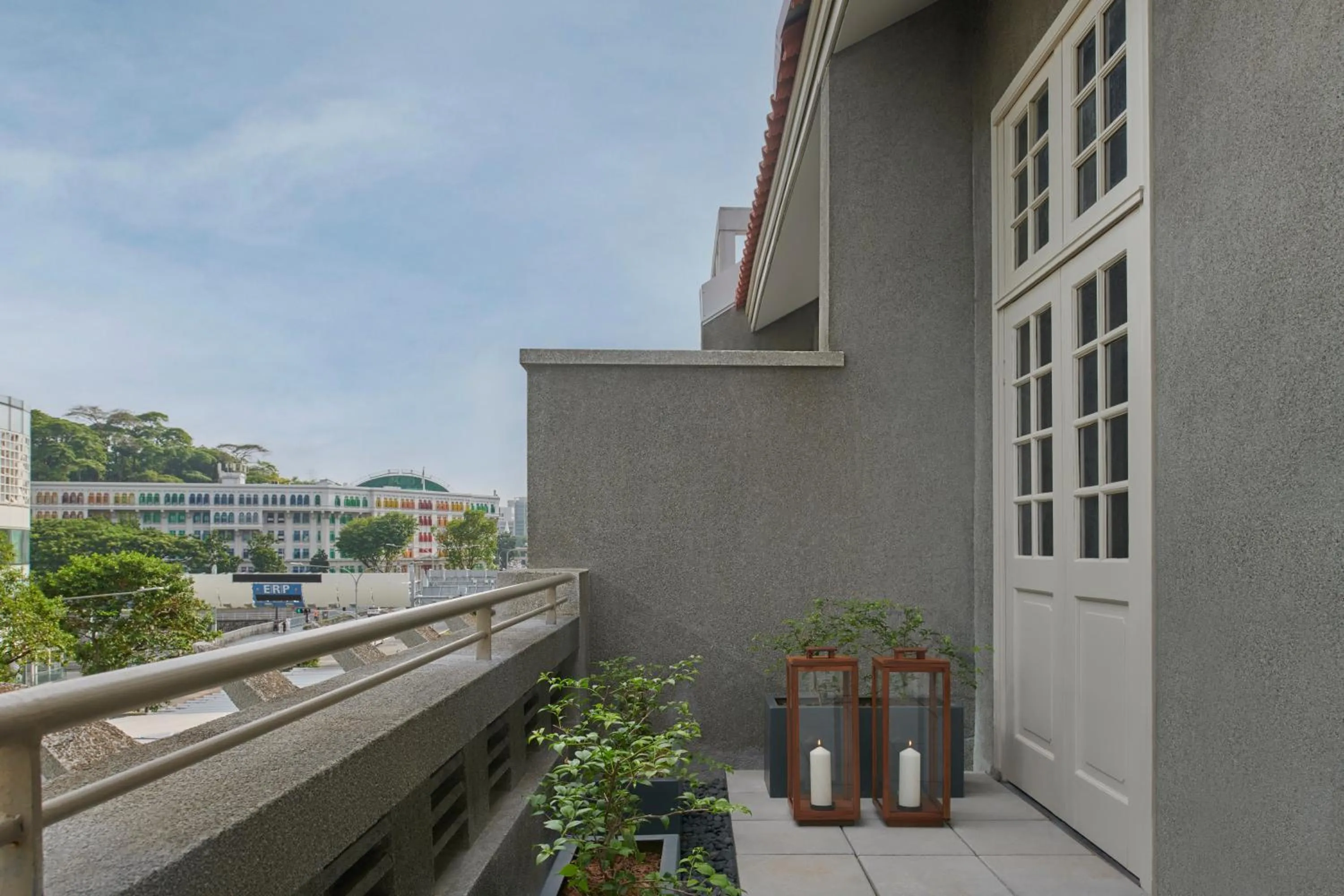 Balcony/Terrace in 21 Carpenter, Singapore, a Member of Design Hotels