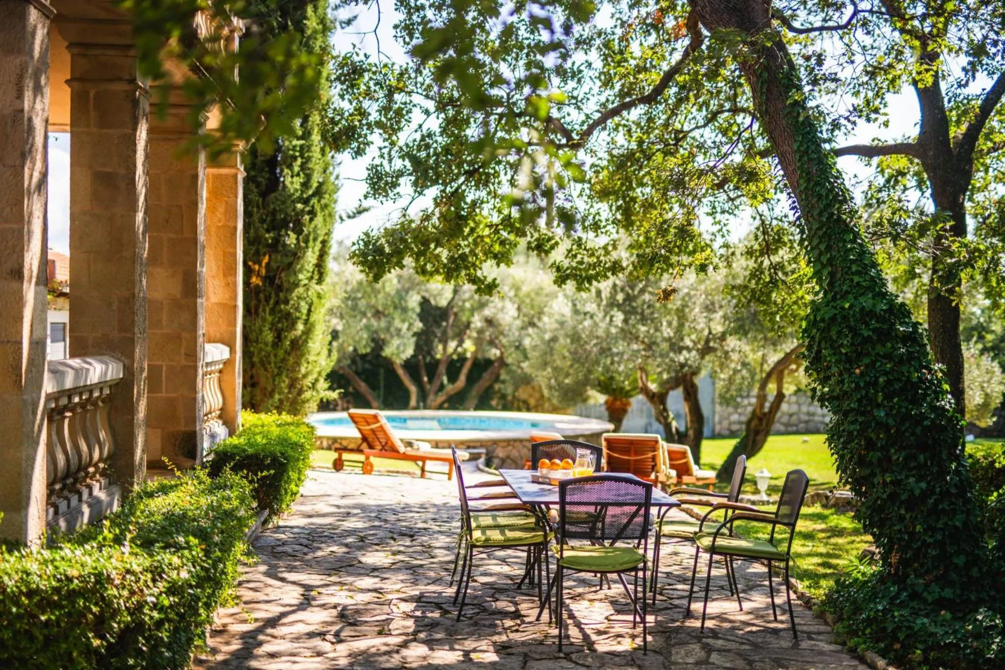 Garden Oasis Pool Villa