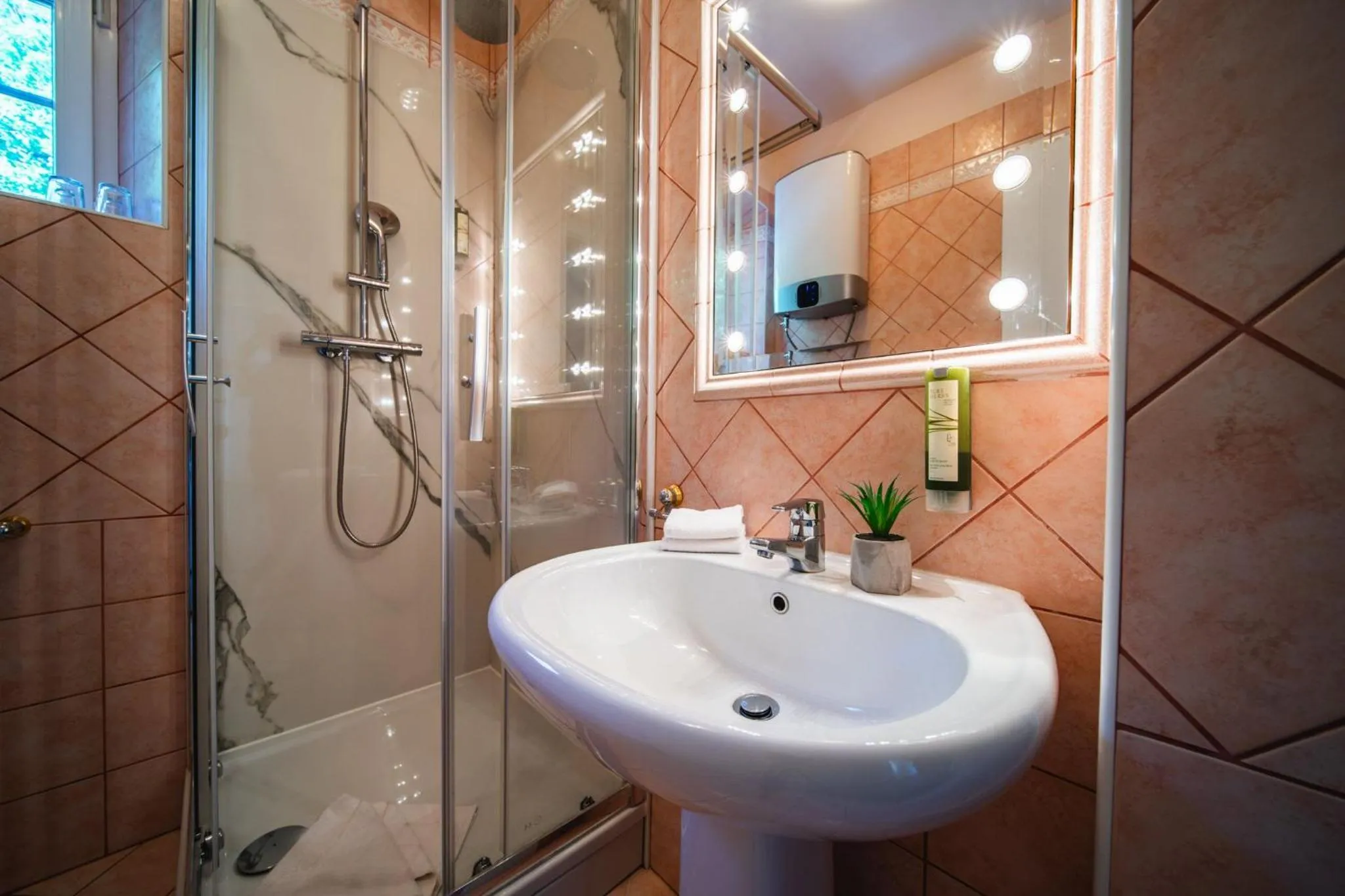 Garden Oasis Pool Villa