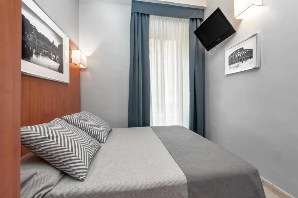 TV and multimedia, Bed in Hotel Roi