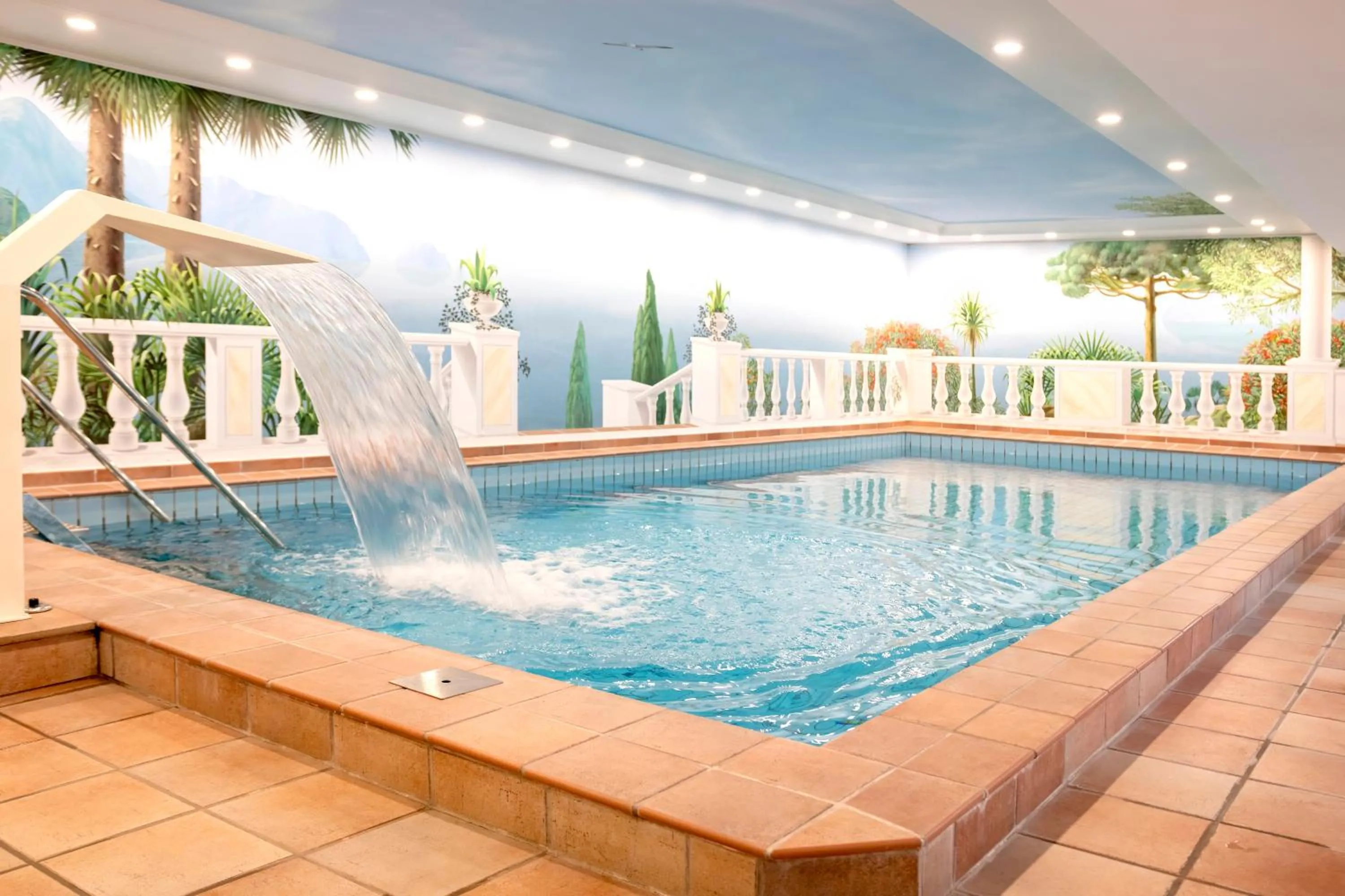 Swimming pool in Golf- und Wellnesshotel Amtsheide