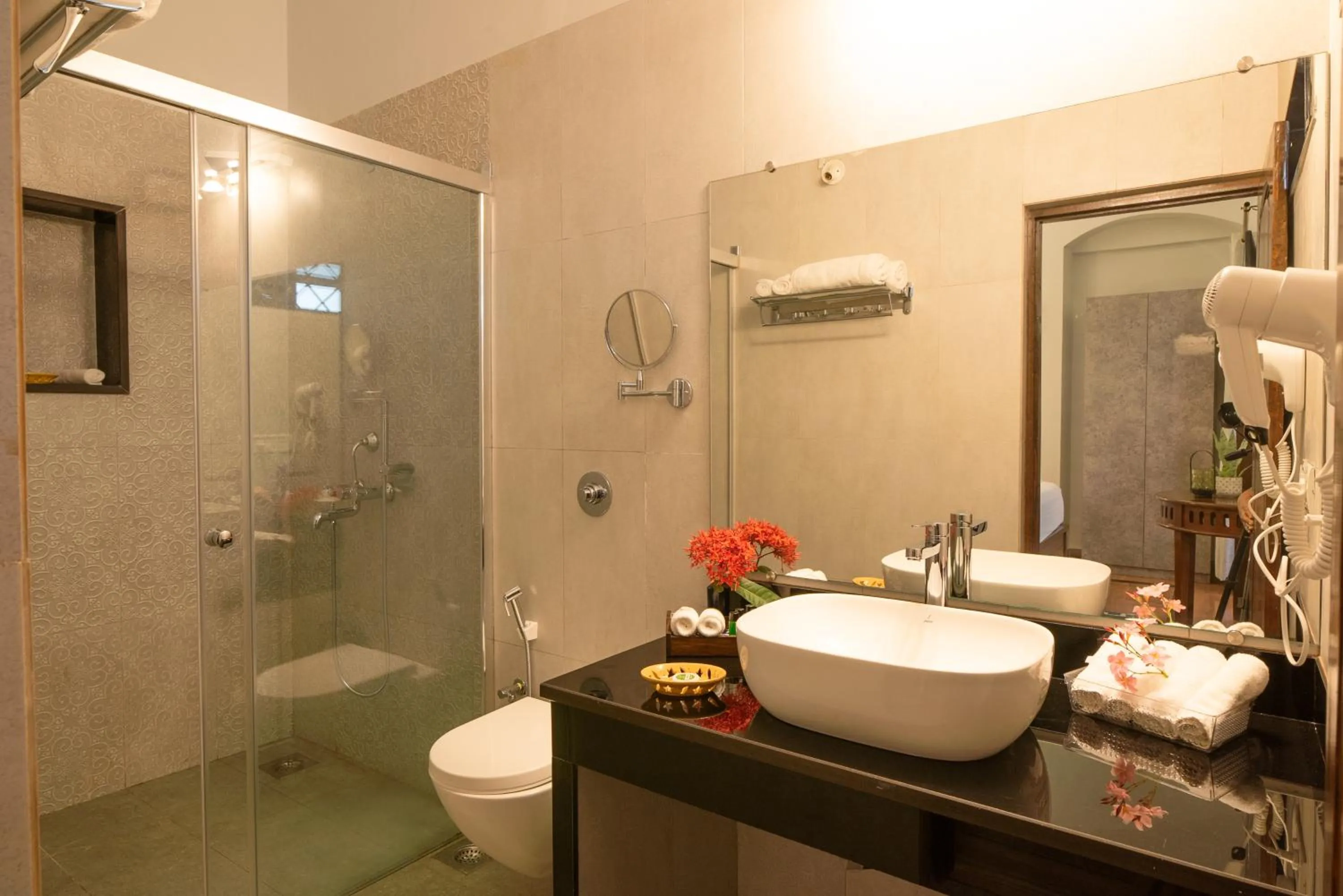 Shower in Sashas Holiday Village