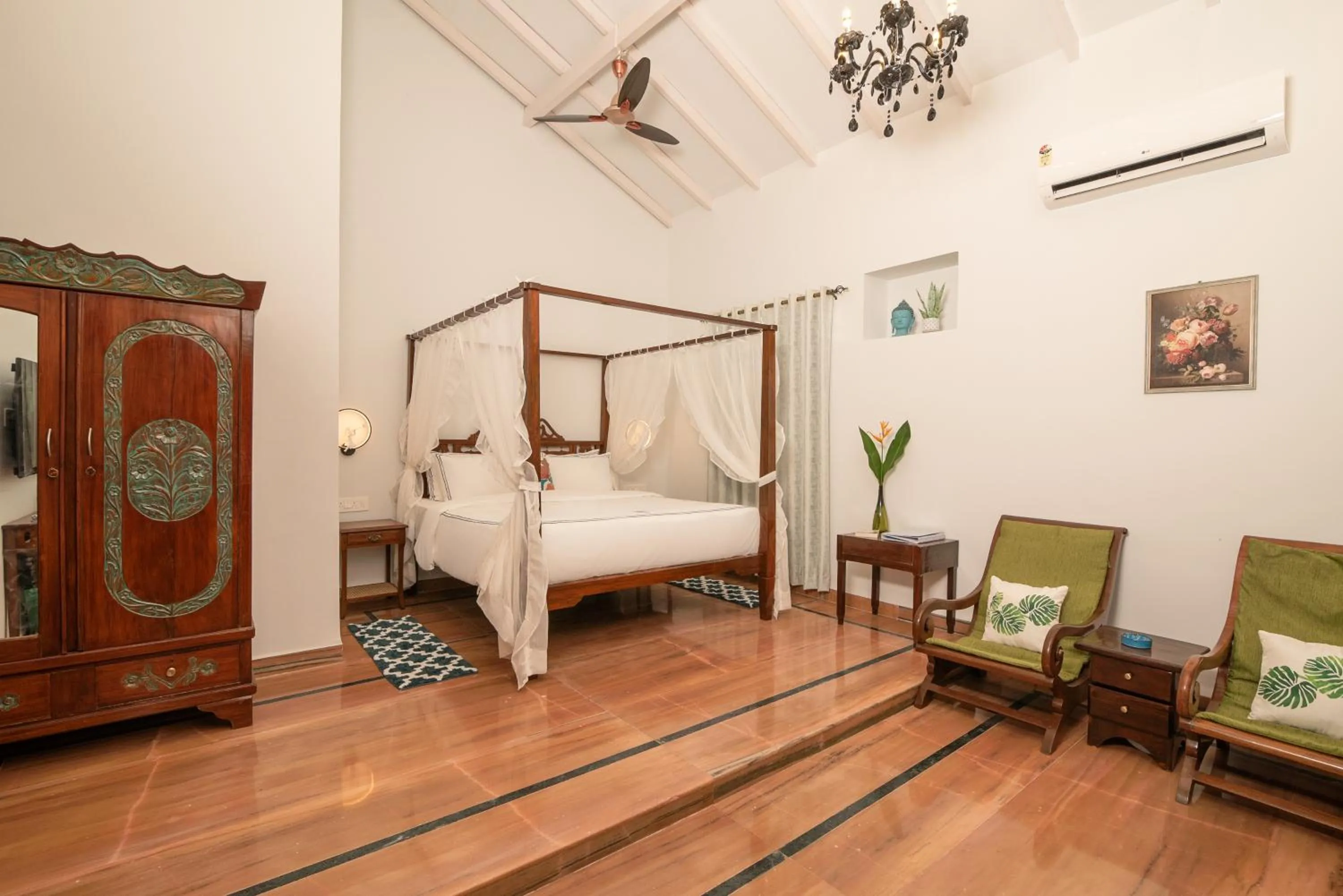 Bed in Sashas Holiday Village