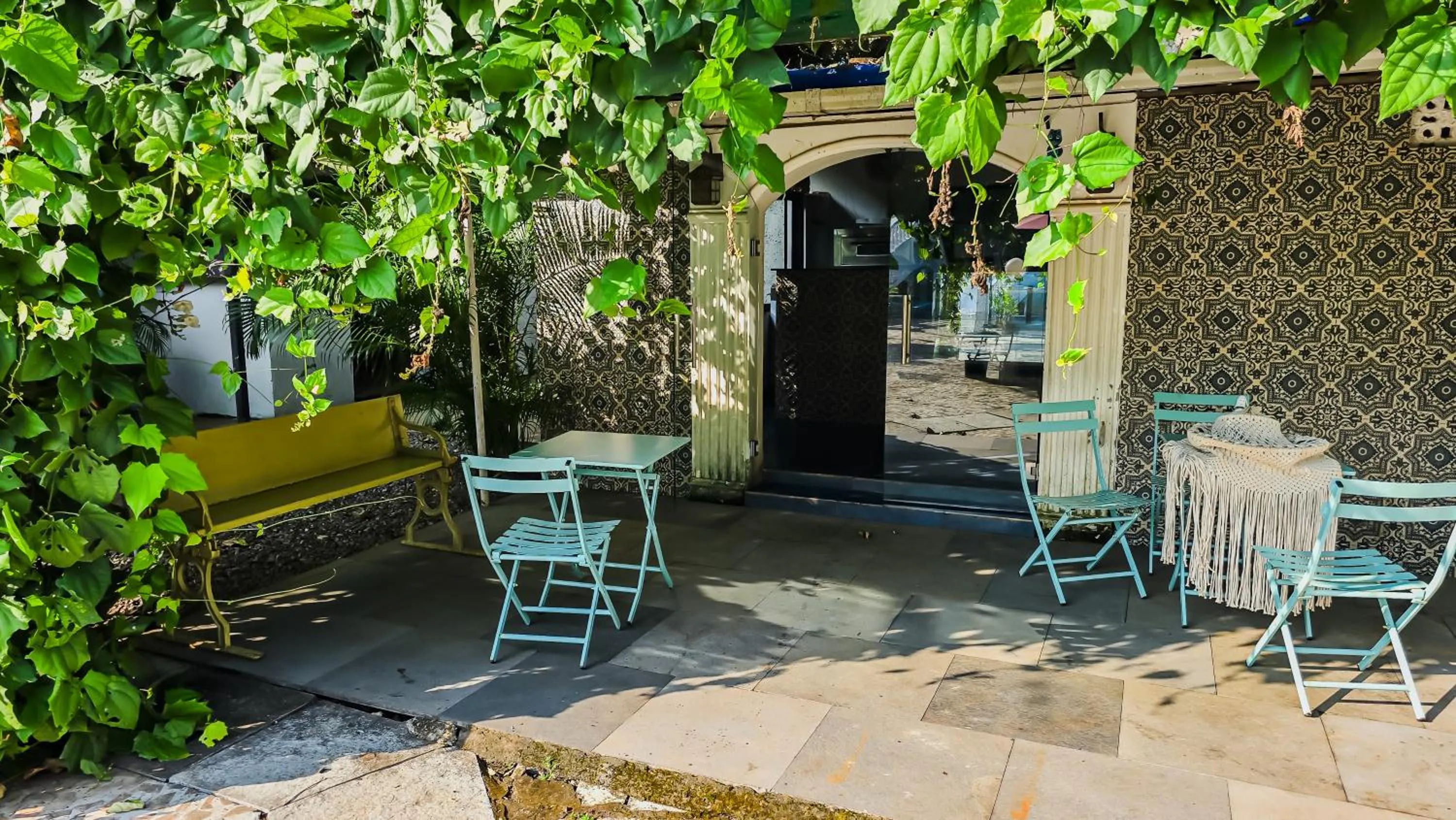 Property building in Sashas Holiday Village