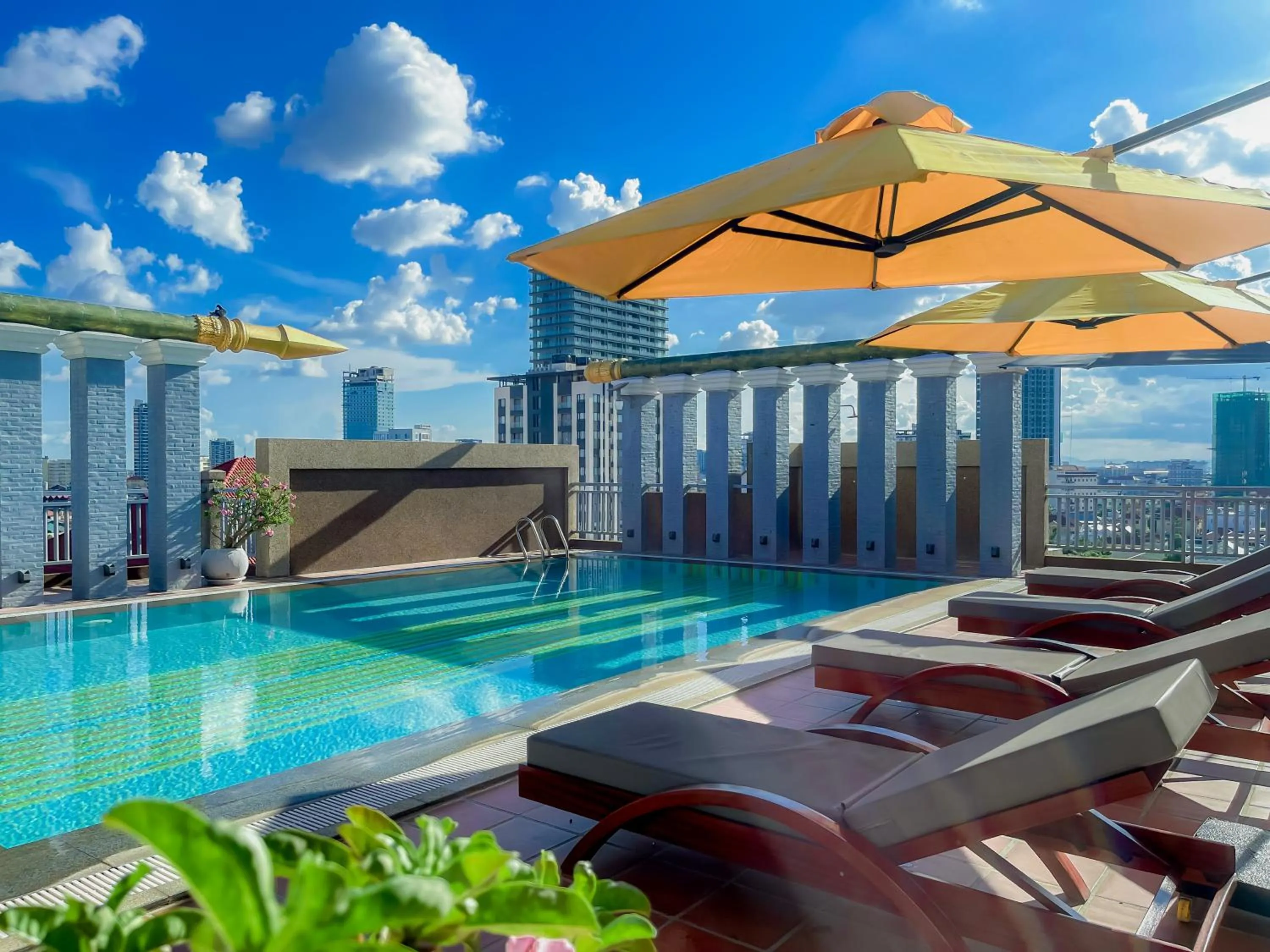 Swimming pool in Jaya Suites Hotel