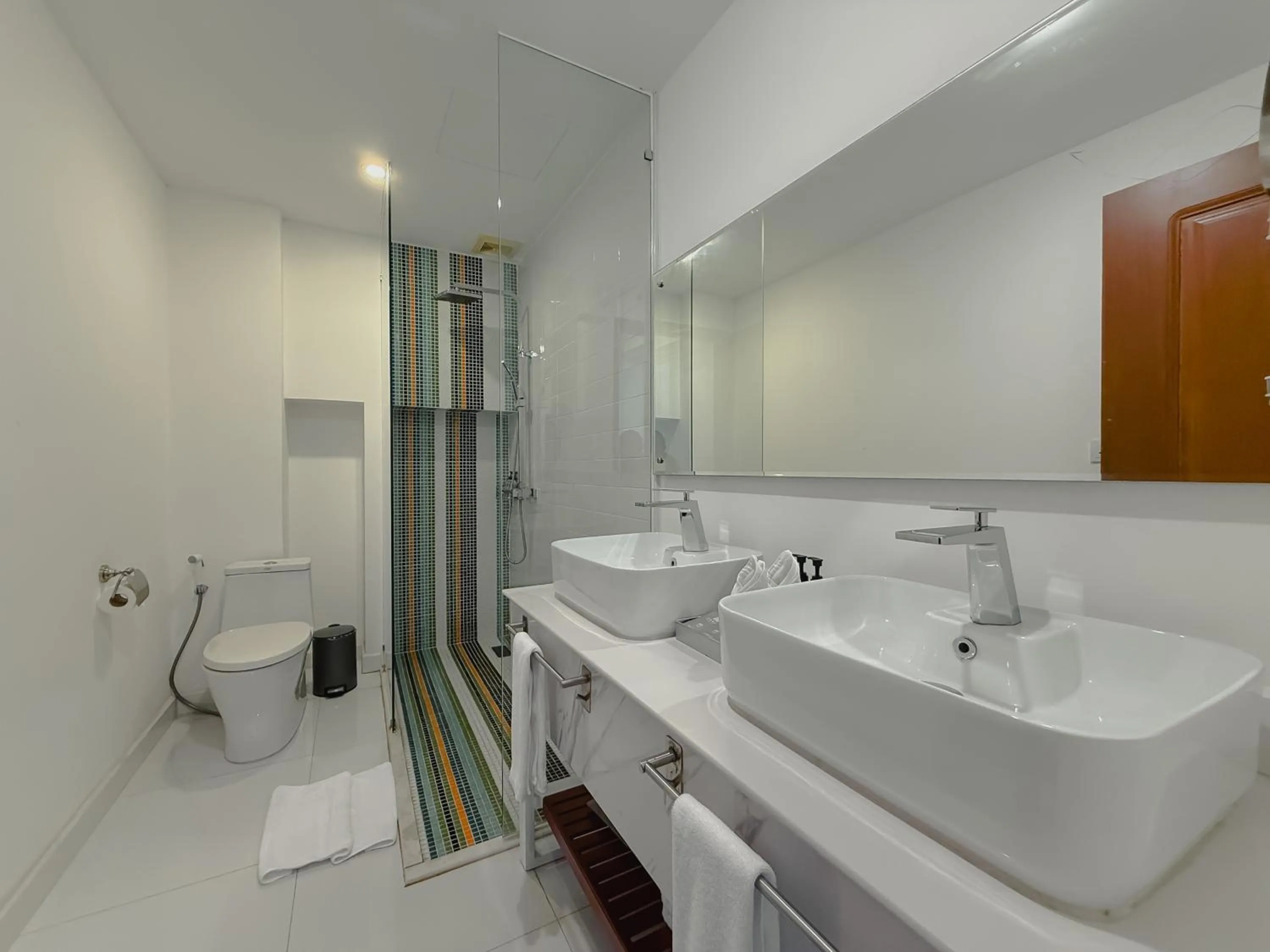 Shower in Jaya Suites Hotel