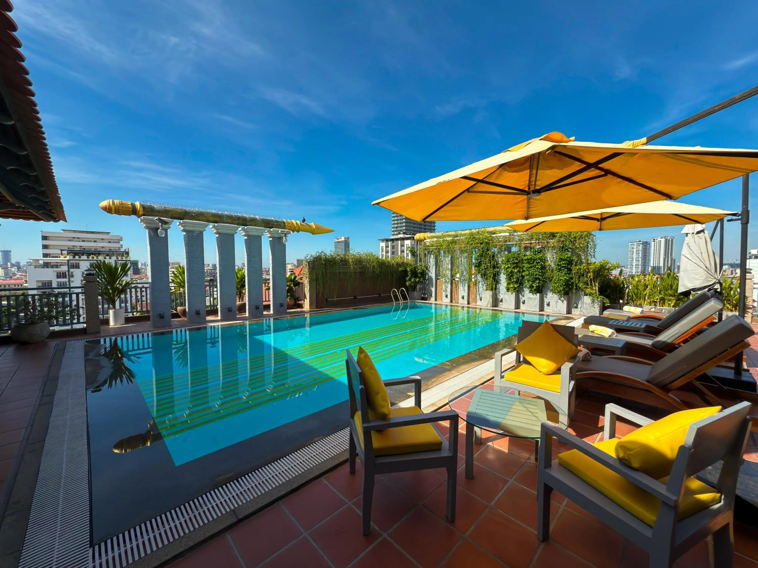 Swimming pool in Jaya Suites Hotel