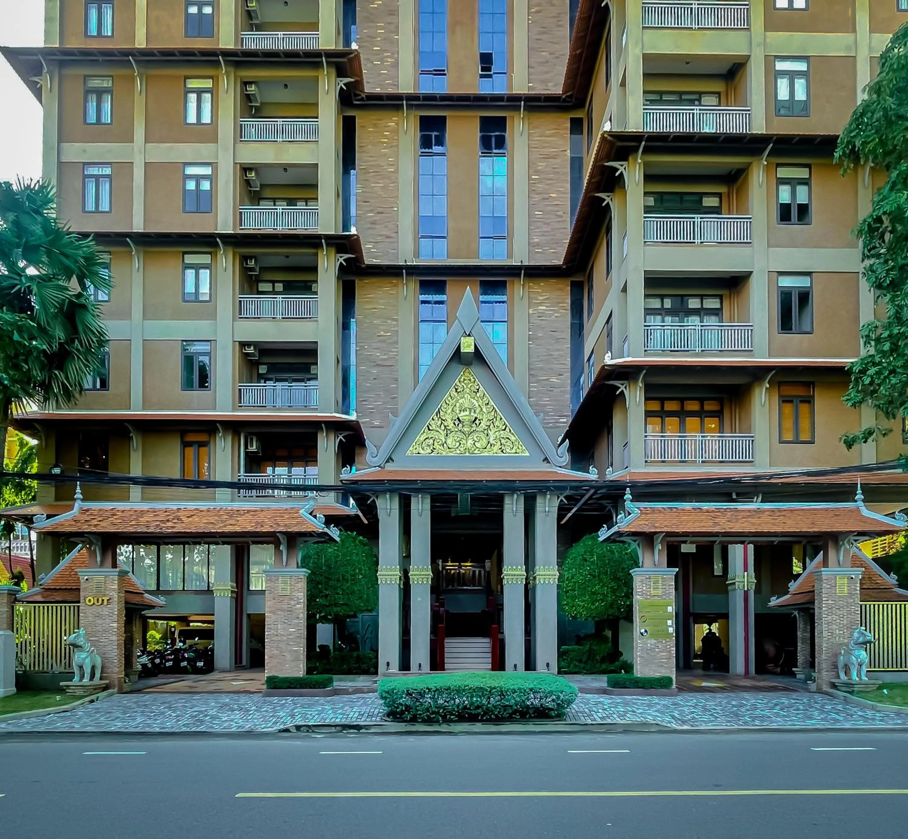 Property building in Jaya Suites Hotel