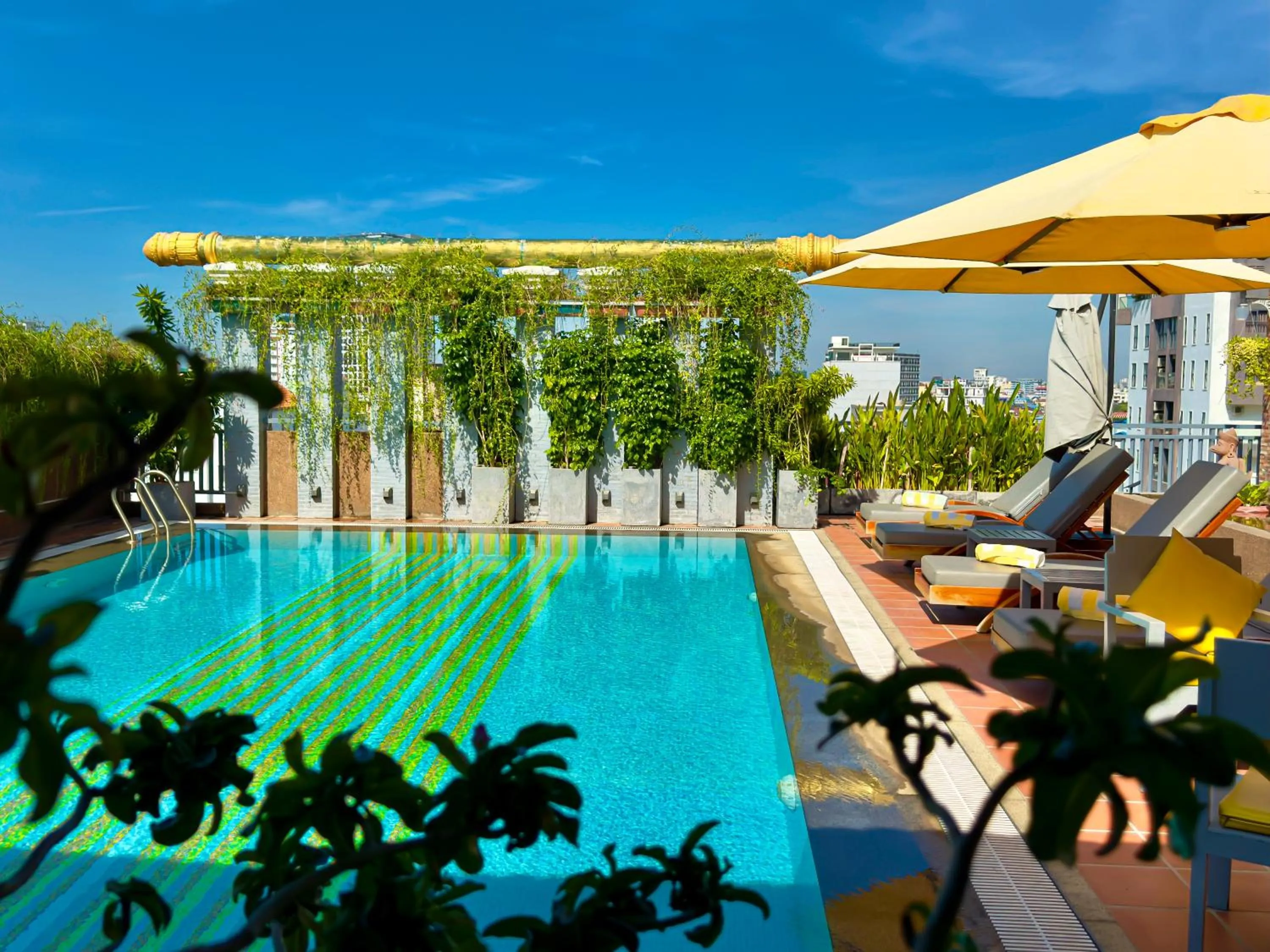 Swimming pool in Jaya Suites Hotel