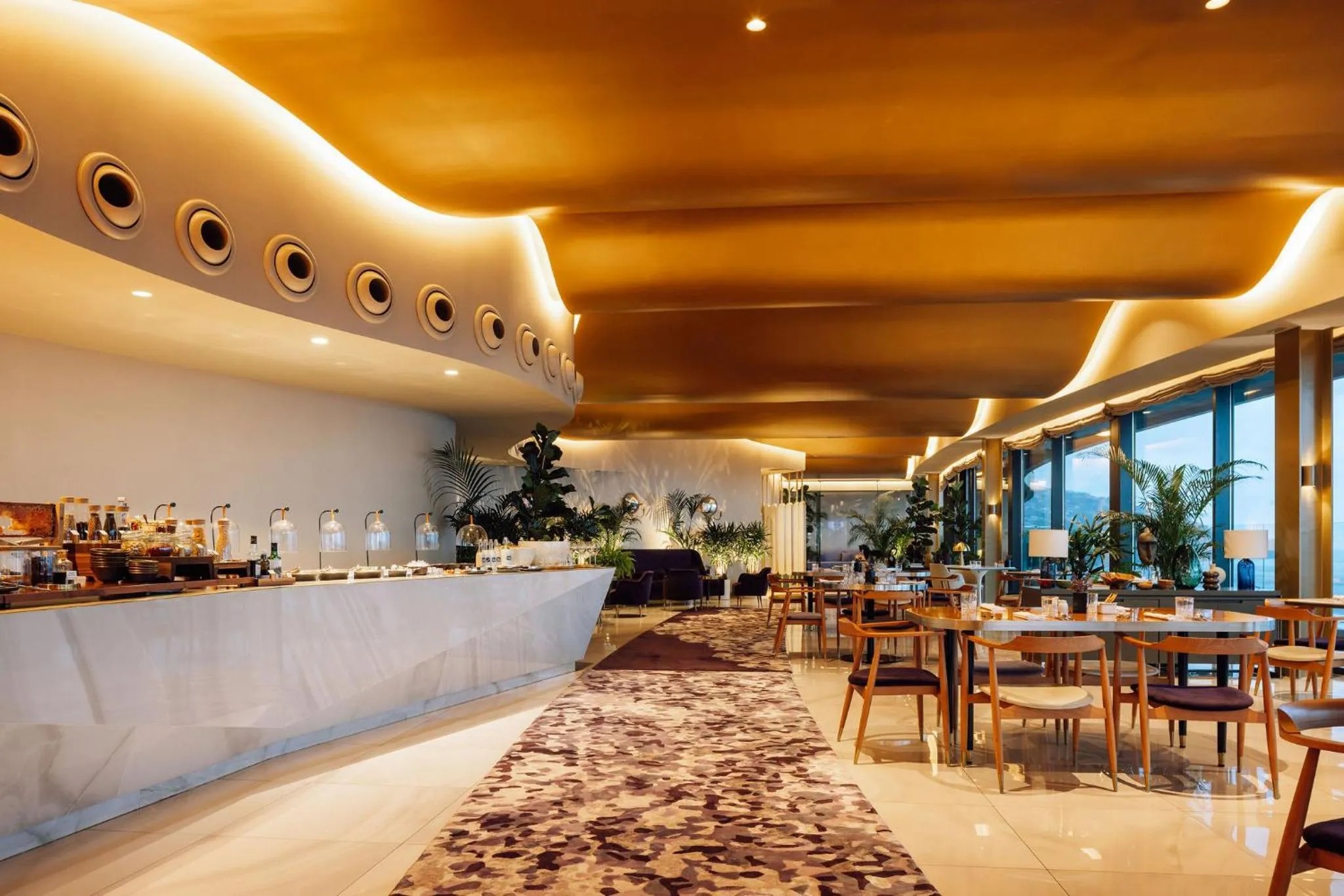 Restaurant/places to eat in The Reserve - within Savoy Palace - The Leading Hotels of the World