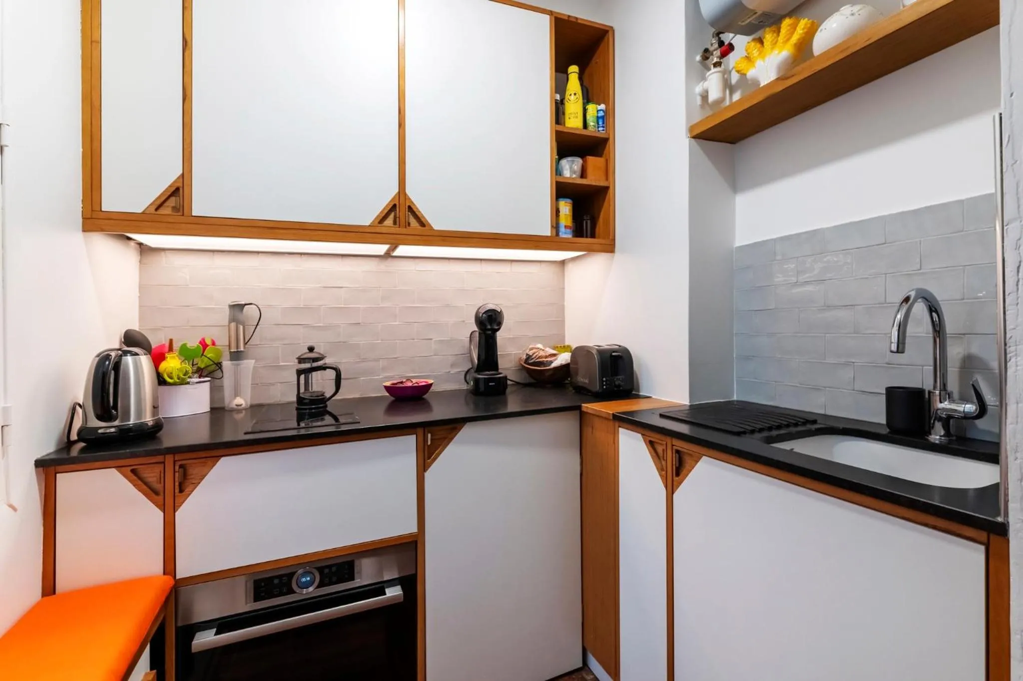 Kitchen or kitchenette in Veeve - Rustic Allure